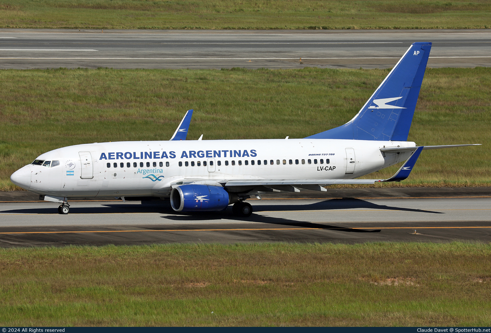 Photo of LV-CAP - Boeing 737-76N operated by Aerolíneas Argentinas