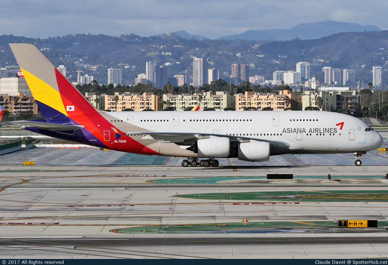 Photo of HL7626 - Airbus A380-841 operated by Asiana Airlines