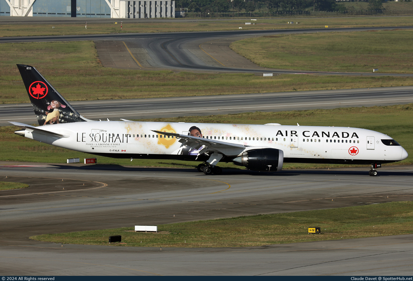 Photo of C-FVLX - Boeing 787-9 Dreamliner operated by Air Canada