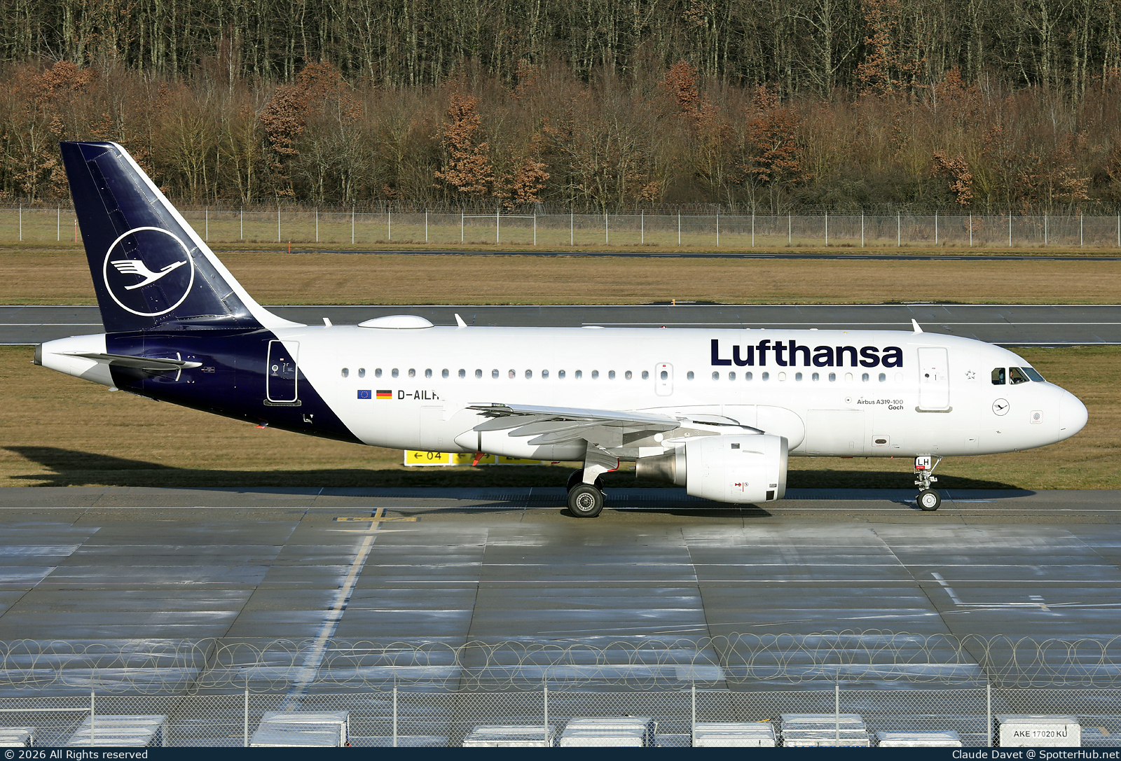 Photo of D-AILH - Airbus A319-114 operated by Lufthansa