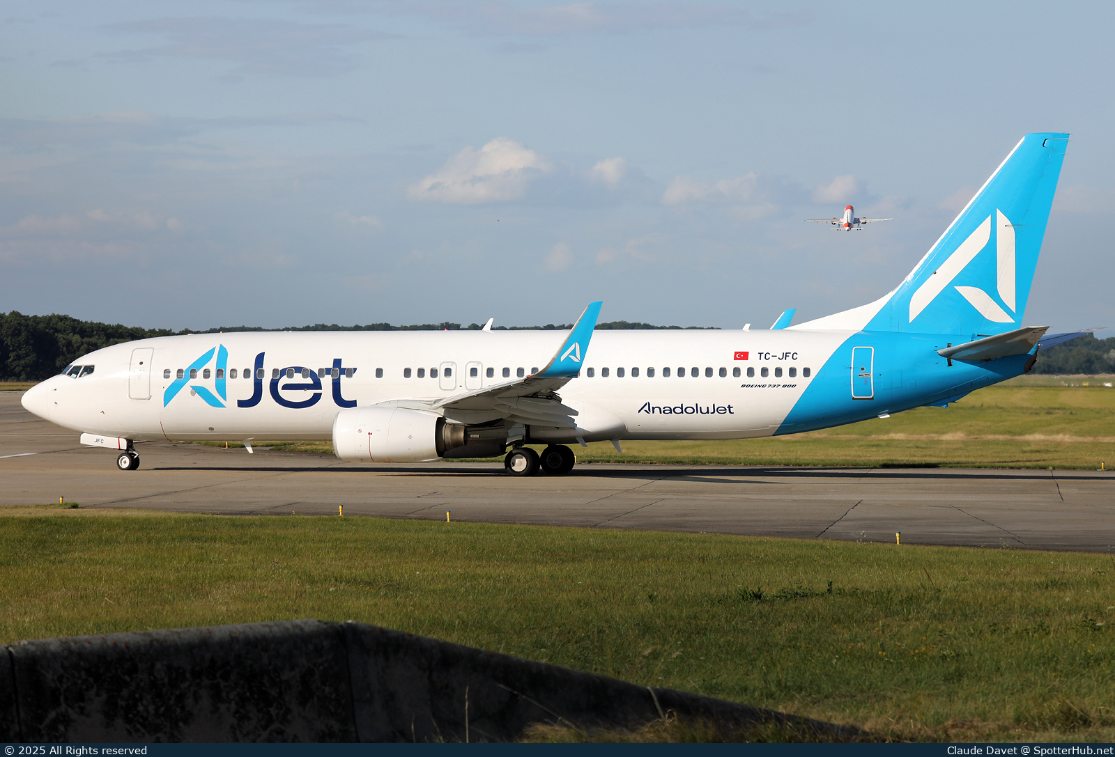 Photo of TC-JFC - Boeing 737-8F2 operated by AJet