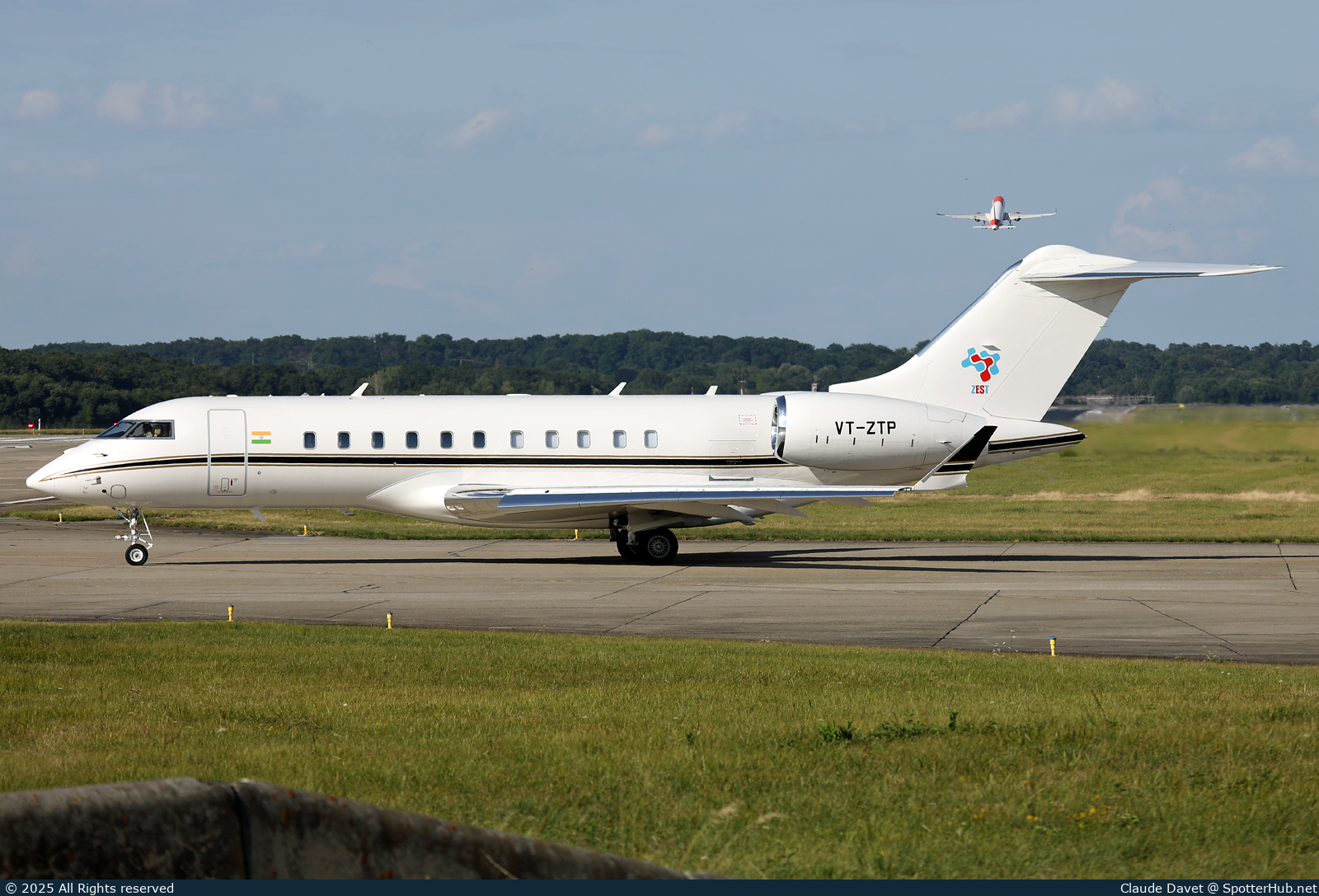 Photo of VT-ZTP - Bombardier Global 5500 operated by Zest Aviation