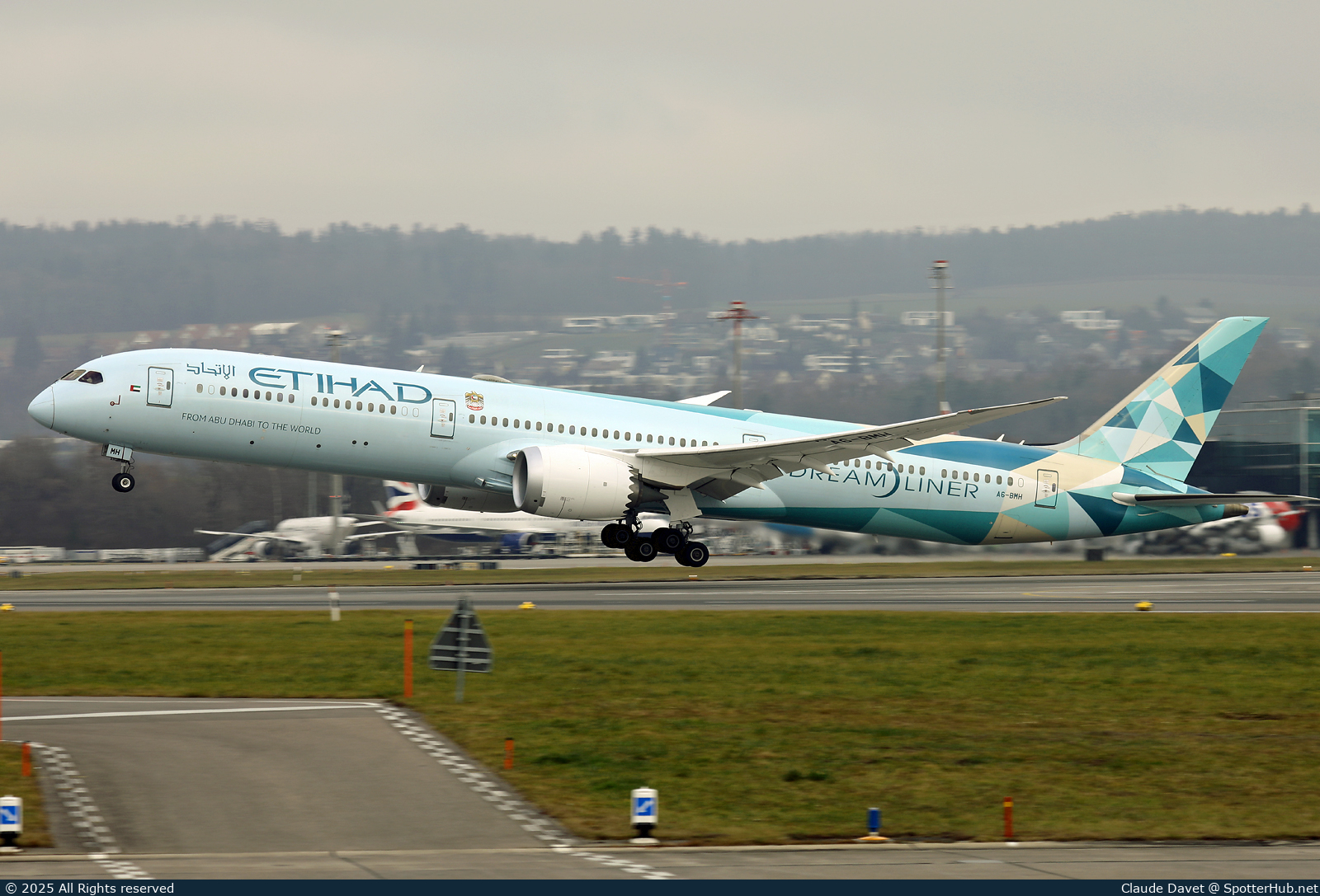 Photo of A6-BMH - Boeing 787-10 Dreamliner operated by Etihad Airways