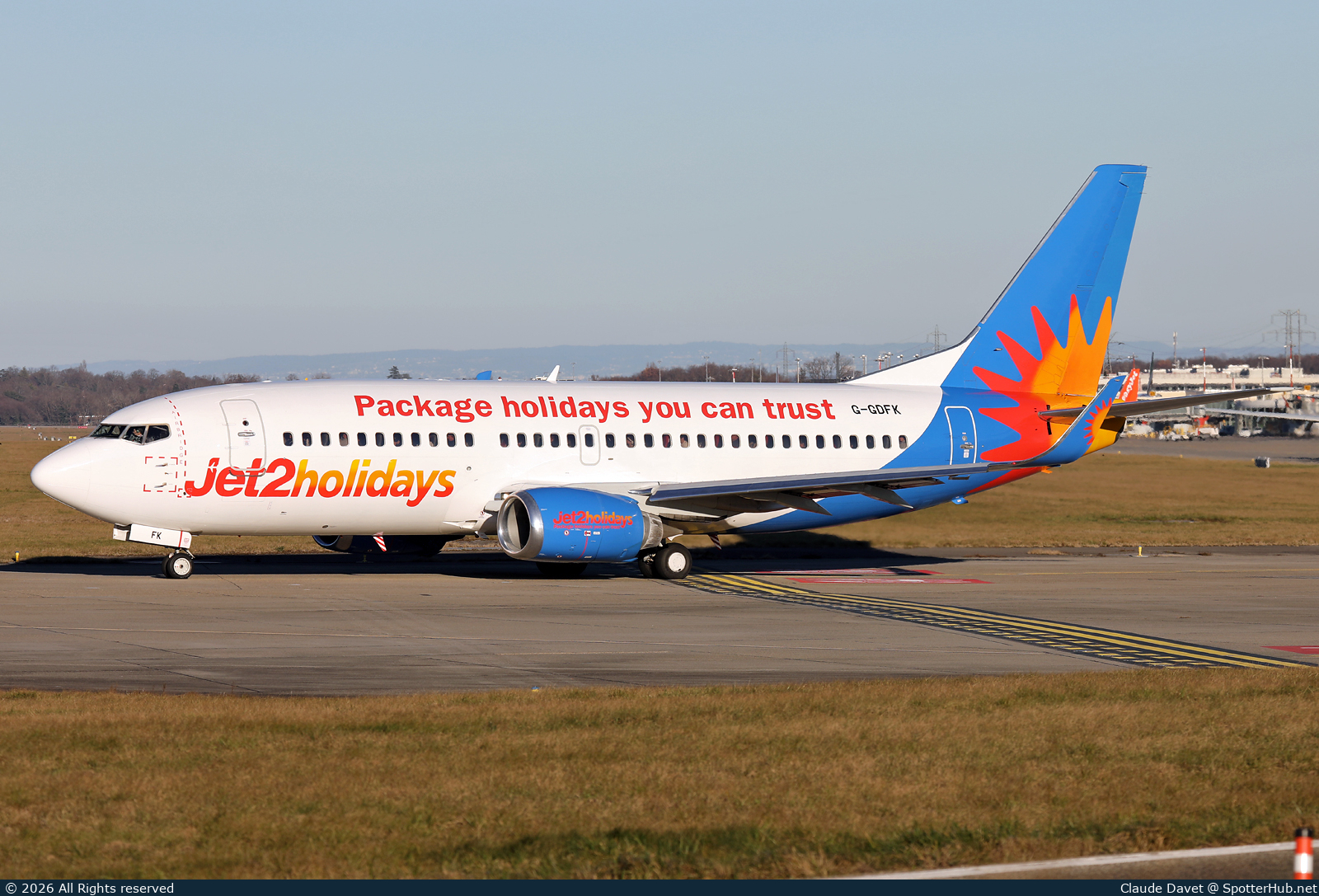 Photo of G-GDFK - Boeing 737-36N operated by Jet2