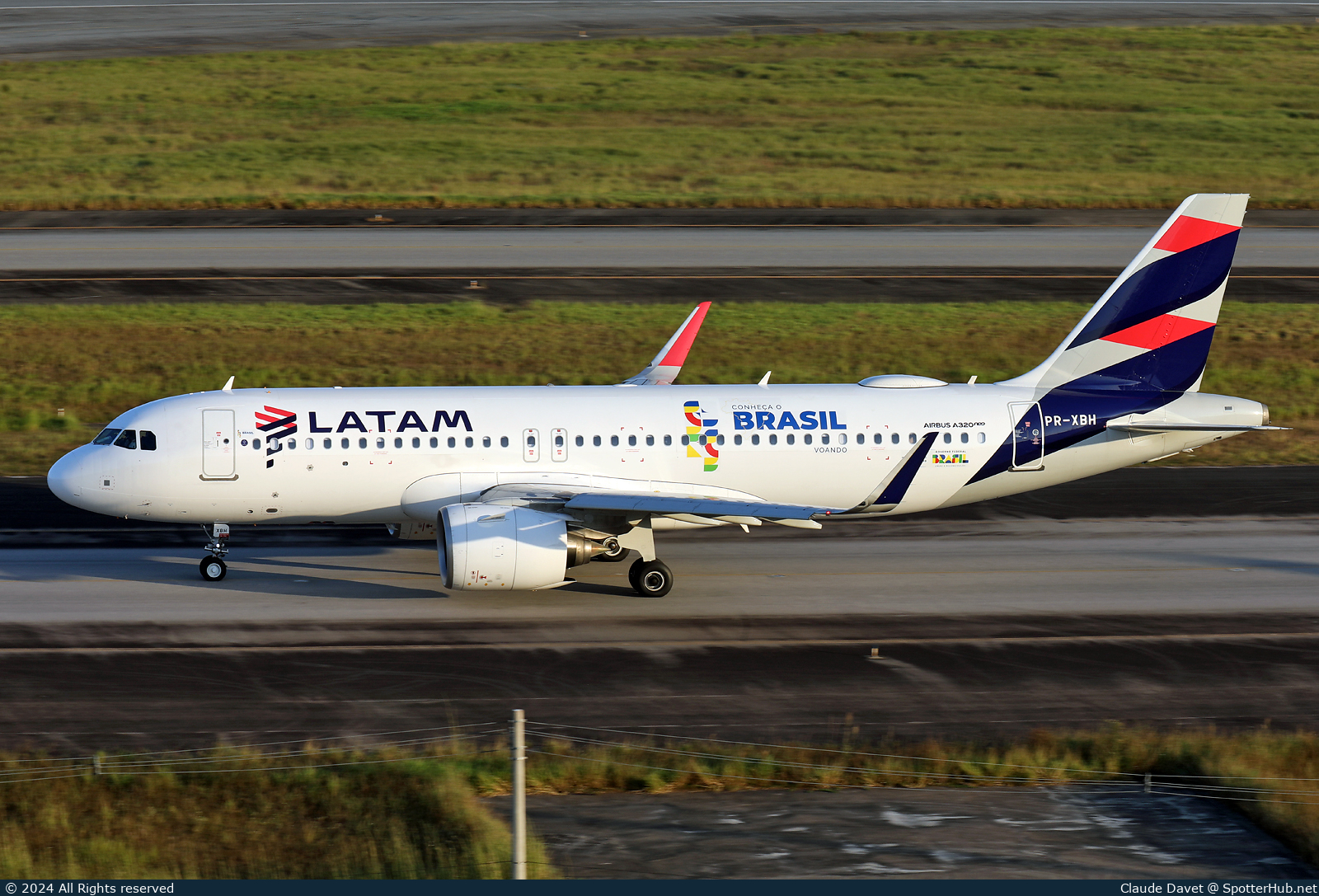 Photo of PR-XBH - Airbus A320-271N operated by LATAM Airlines Brasil