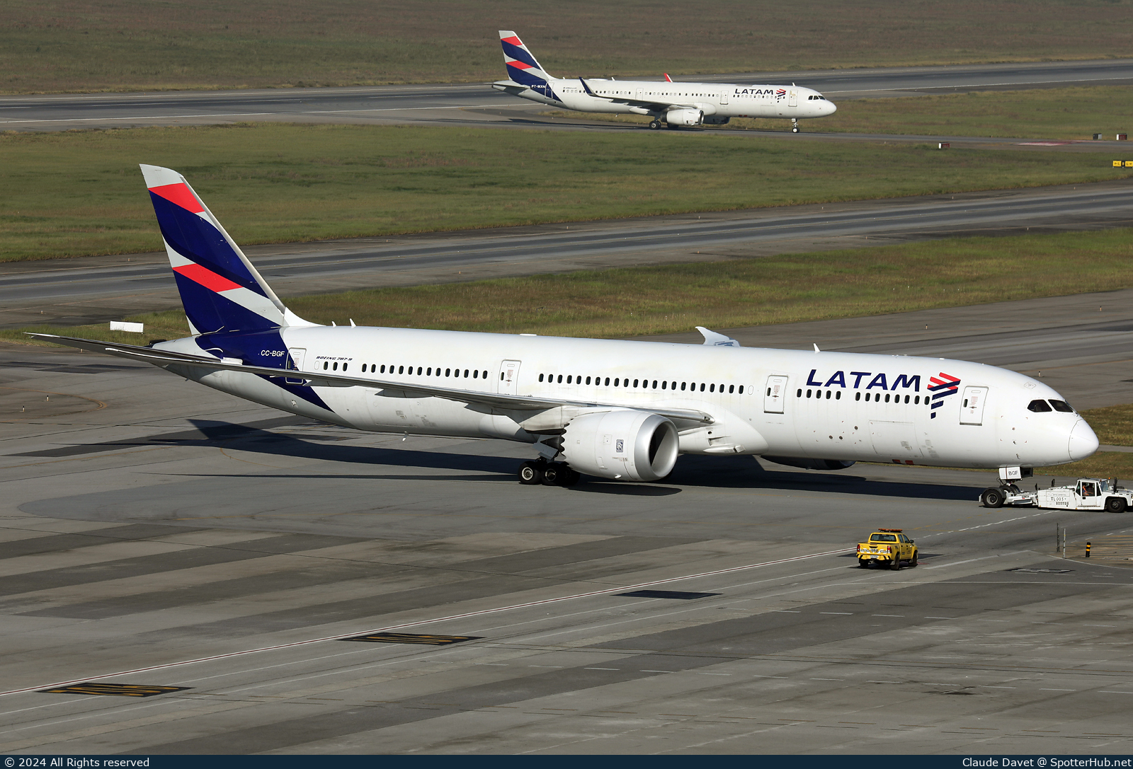 Photo of CC-BGF - Boeing 787-9 Dreamliner operated by LATAM Airlines