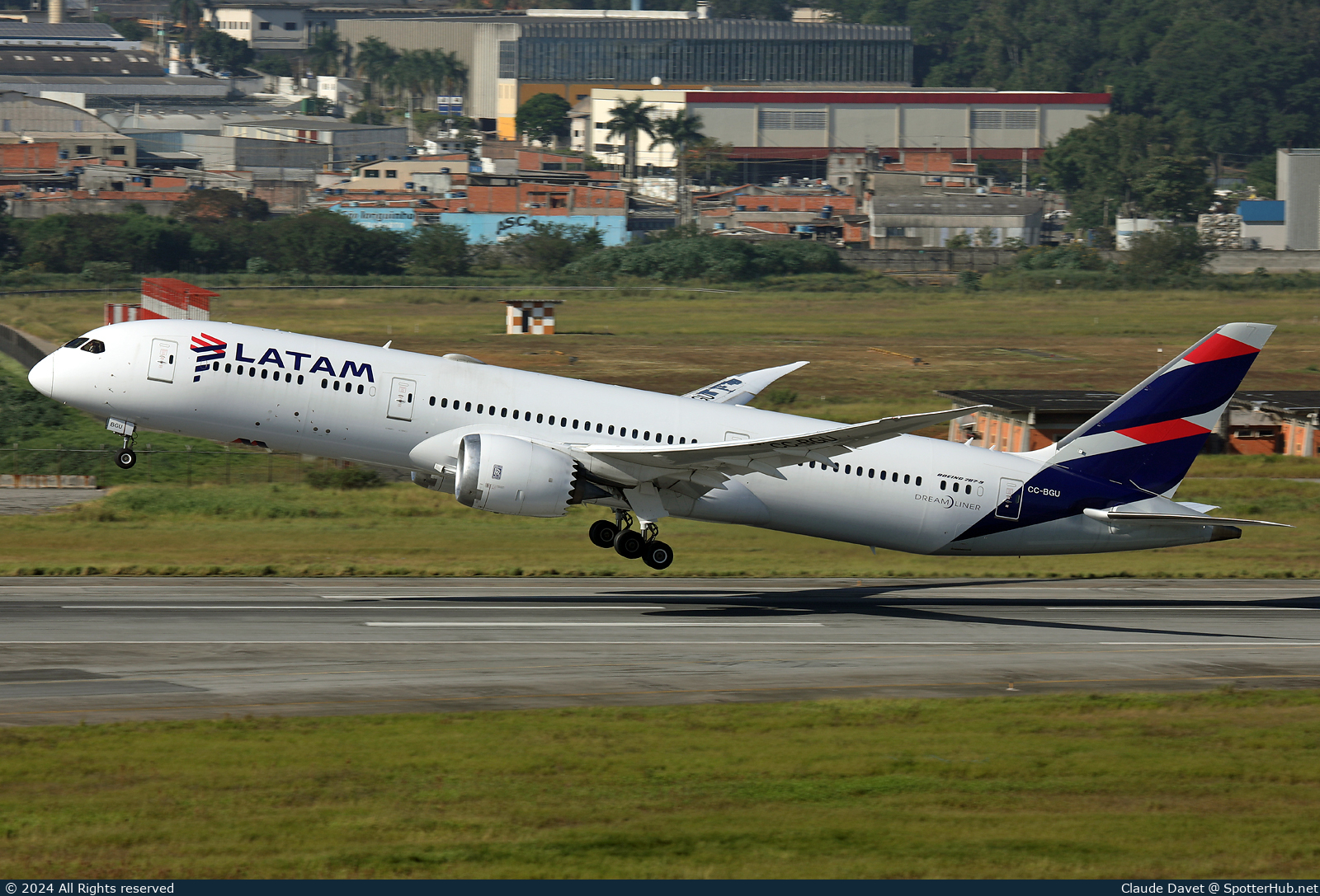 Photo of CC-BGU - Boeing 787-9 Dreamliner operated by LATAM Airlines