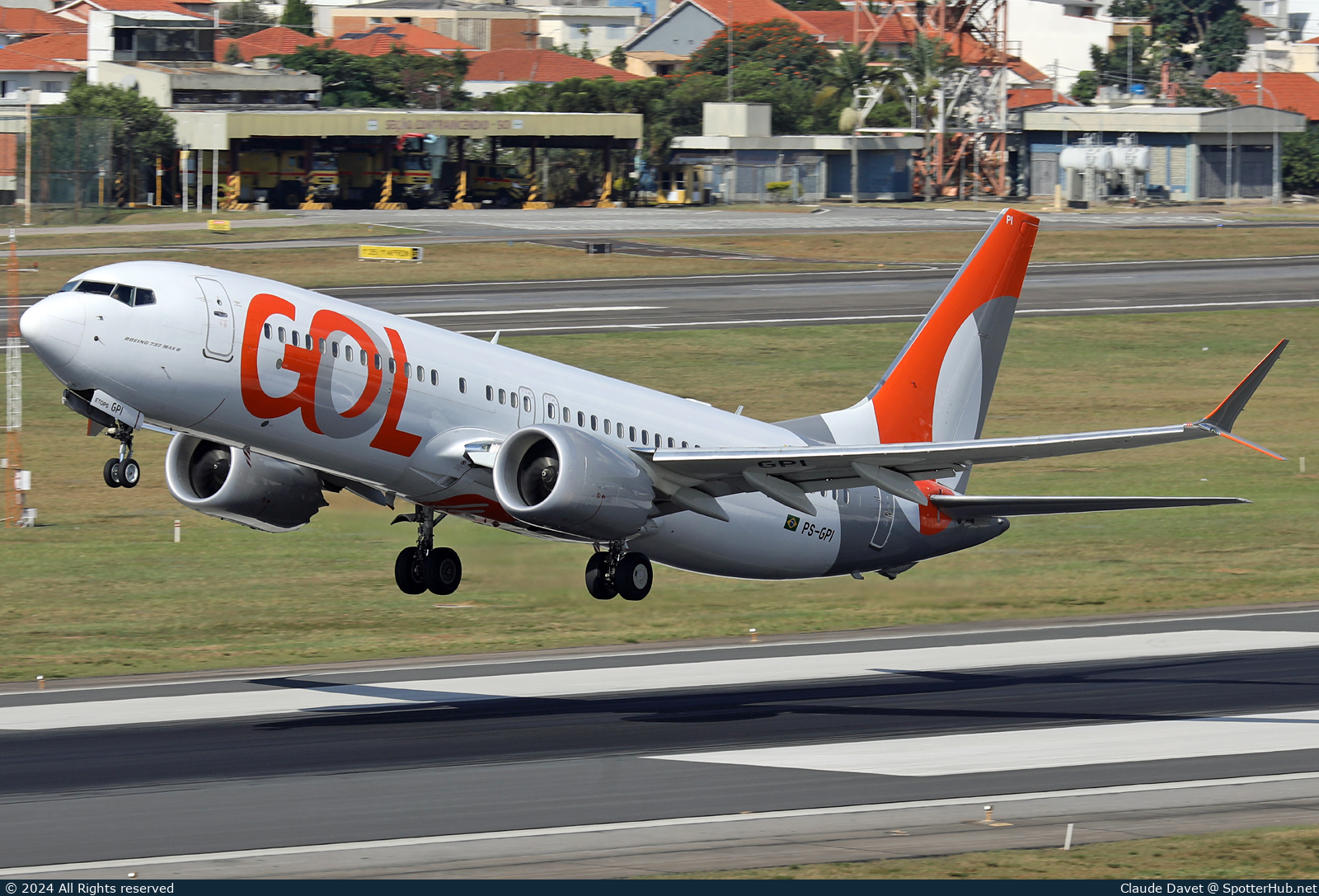 Photo of PS-GPI - Boeing 737 MAX 8 operated by GOL Linhas Aéreas