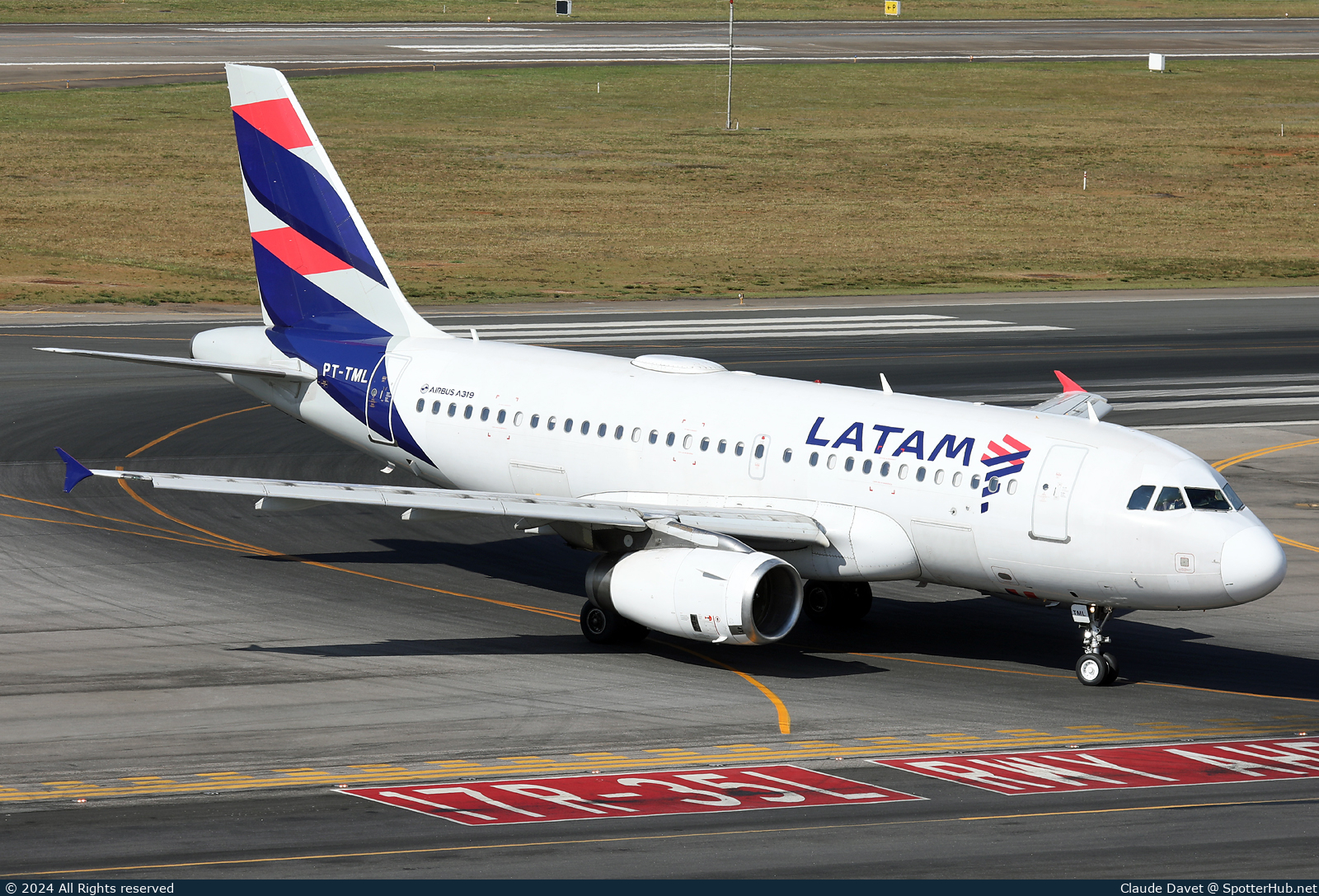 Photo of PT-TML - Airbus A319-132 operated by LATAM Airlines Brasil
