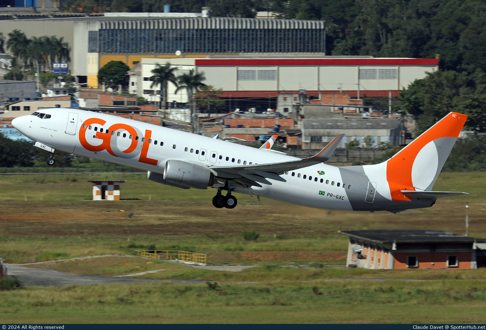 Photo of PR-GXC - Boeing 737-8EH operated by GOL Linhas Aéreas