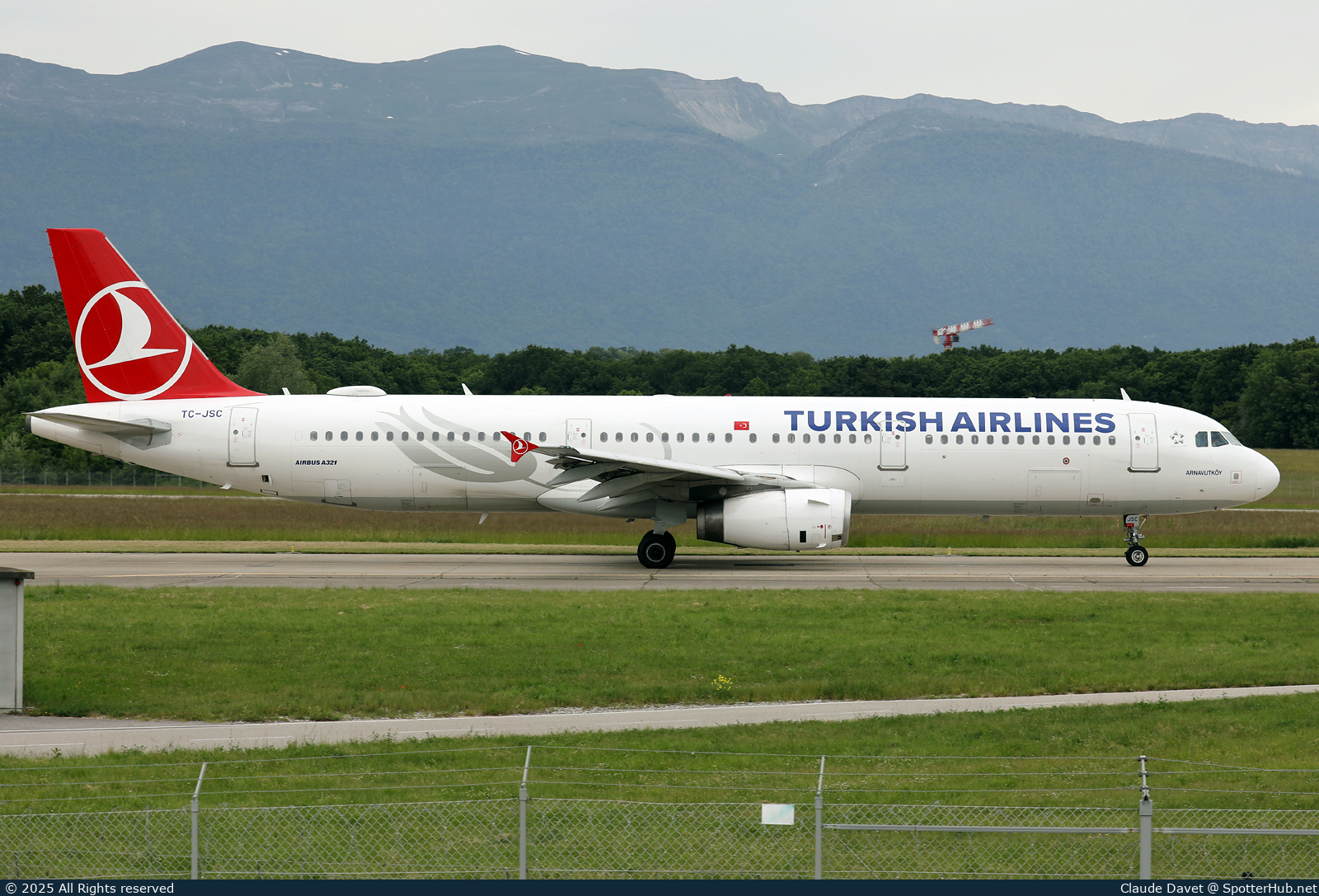 Photo of TC-JSC - Airbus A321-231 operated by Turkish Airlines