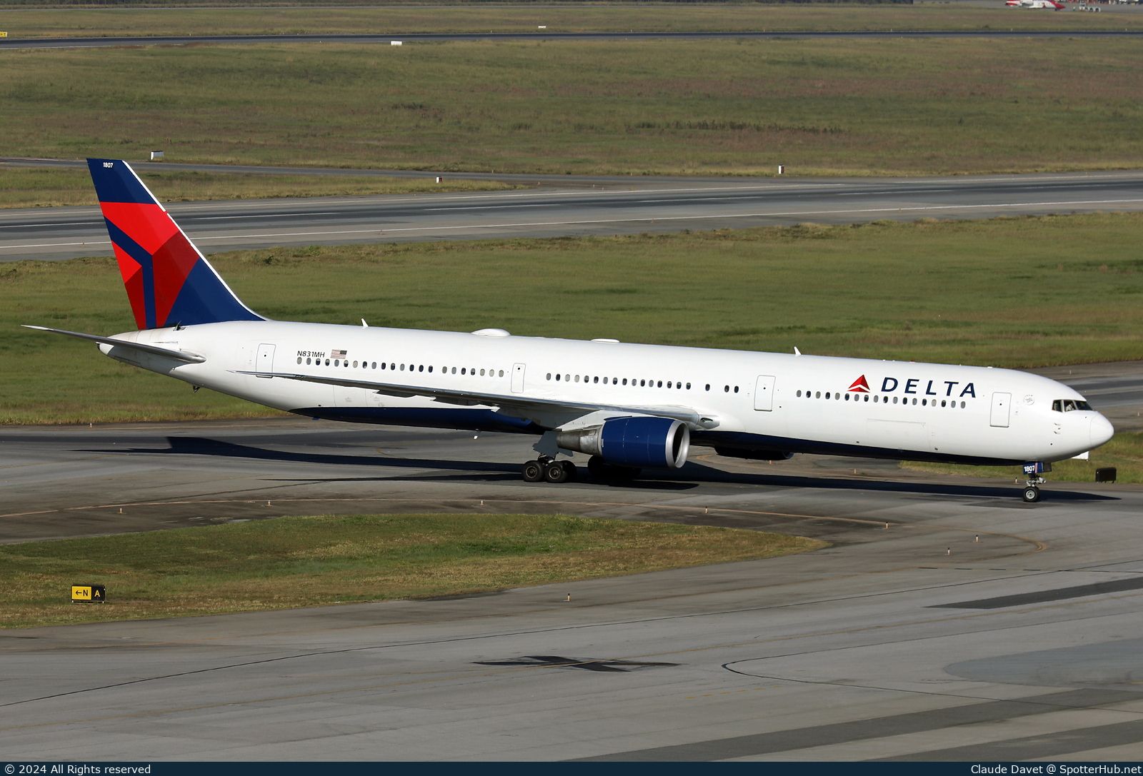 Photo of N831MH - Boeing 767-432(ER) operated by Delta Air Lines