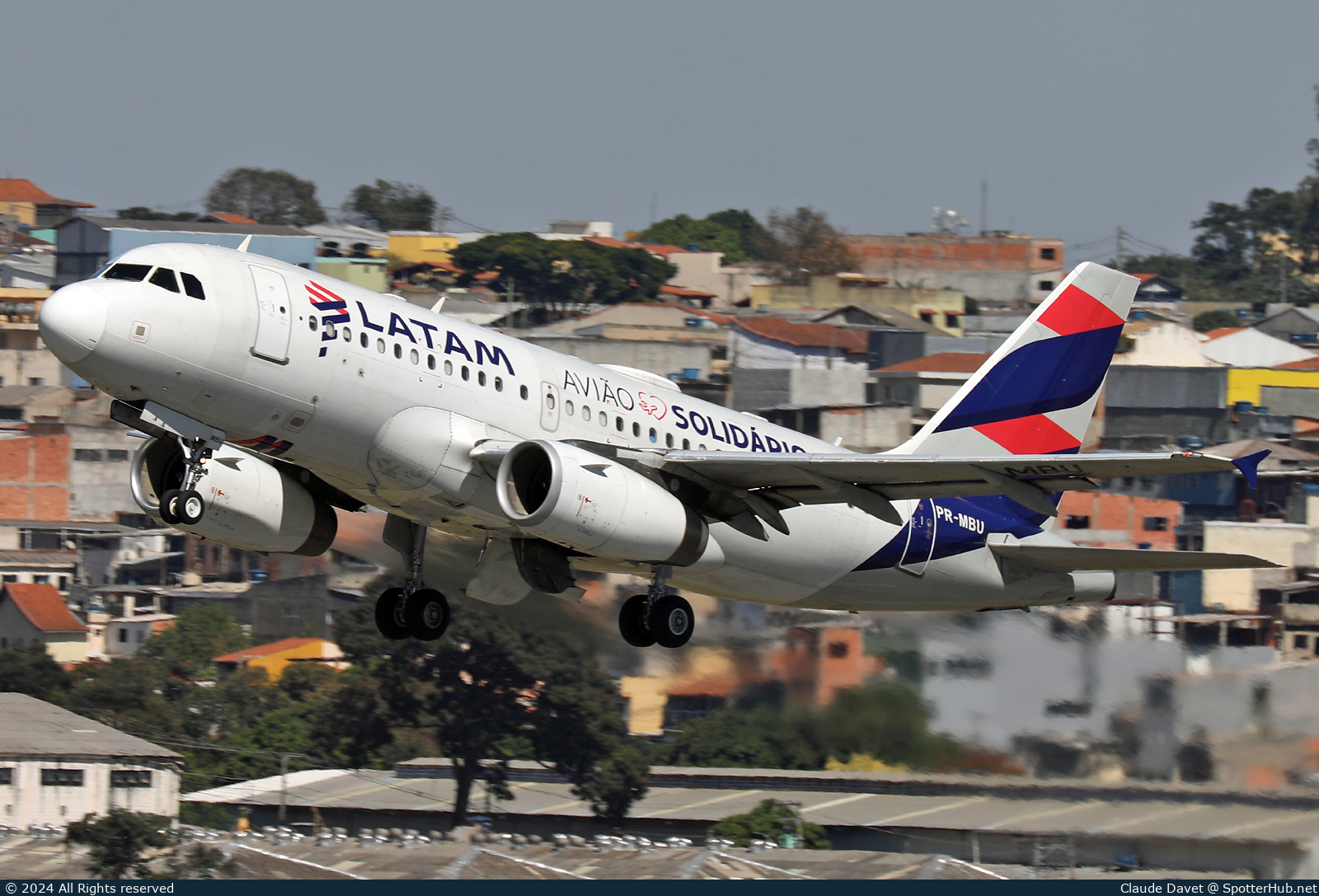 Photo of PR-MBU - Airbus A319-132 operated by LATAM Airlines Brasil