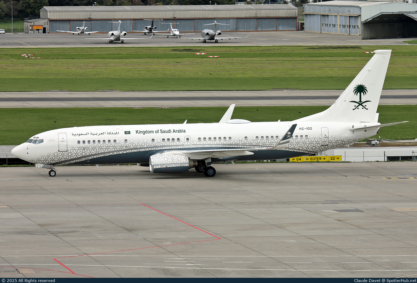 Photo of HZ-102 - Boeing 737-8DP(BBJ2) operated by Desert Wings Aviation