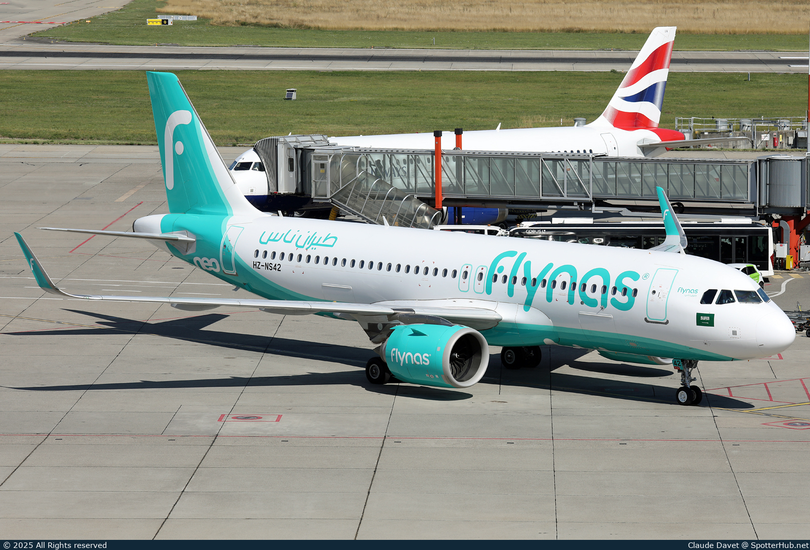 Photo of HZ-NS42 - Airbus A320-251N operated by Flynas