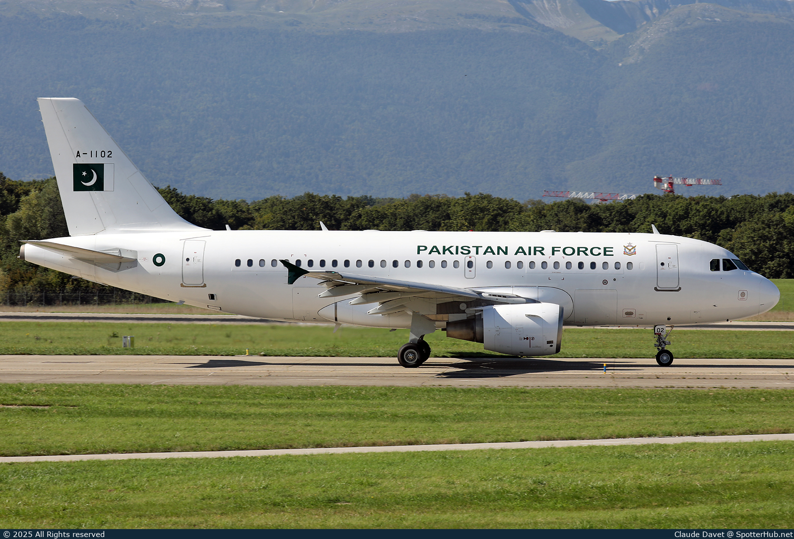 Photo of A-1102 - Airbus A319-112 operated by Pakistan Air Force