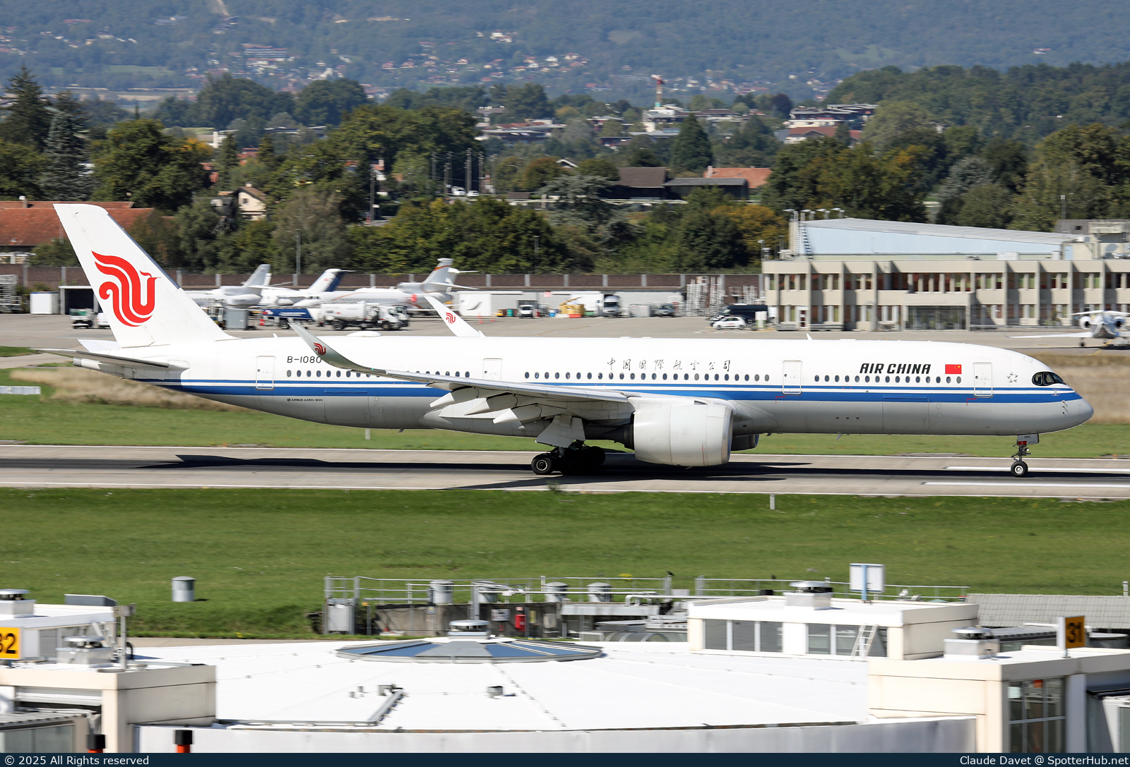 Photo of B-1080 - Airbus A350-941 operated by Air China