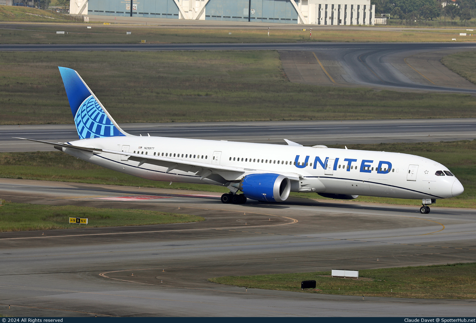Photo of N29977 - Boeing 787-9 Dreamliner operated by United Airlines