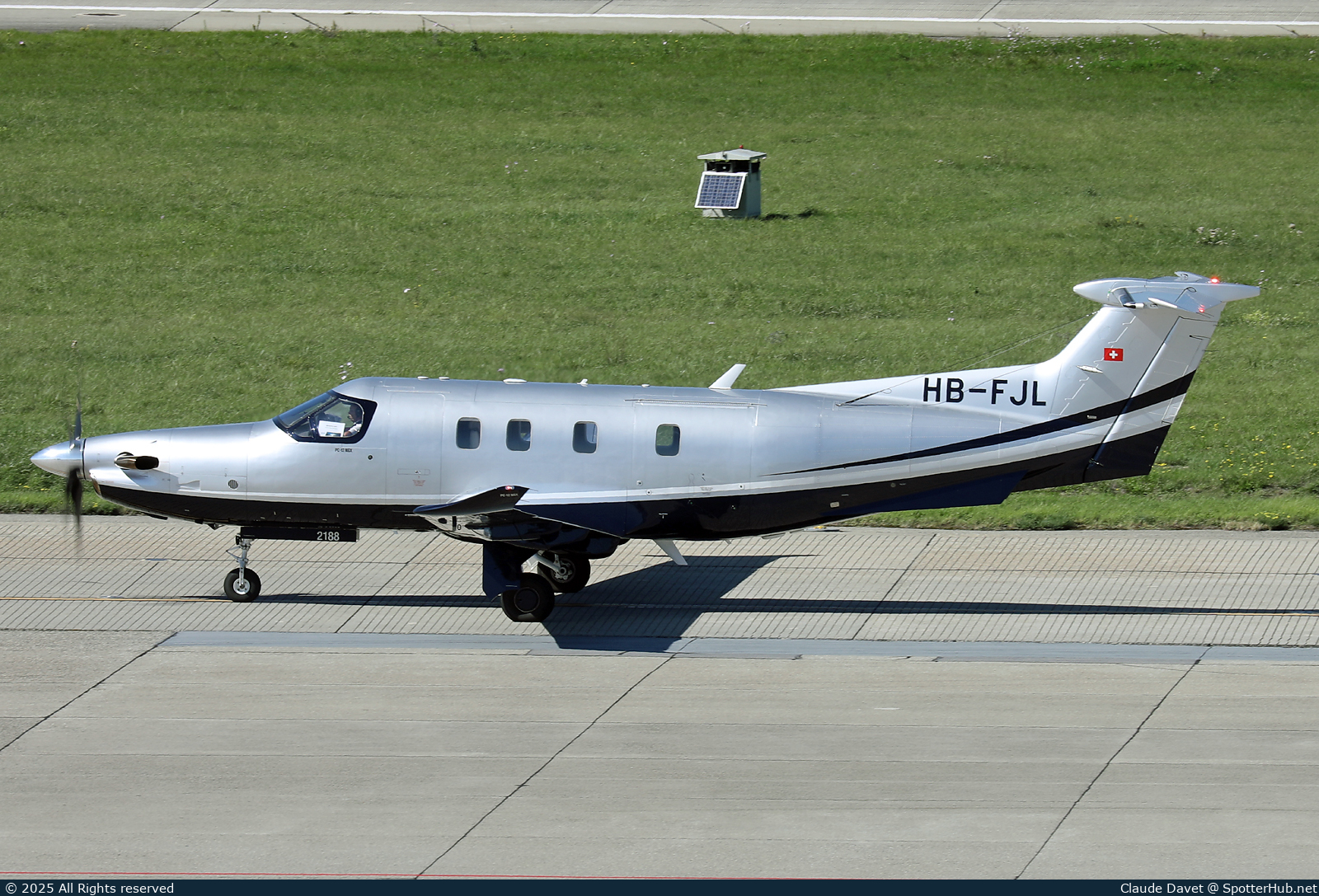 Photo of HB-FJL - Pilatus PC-12 NGX operated by Private