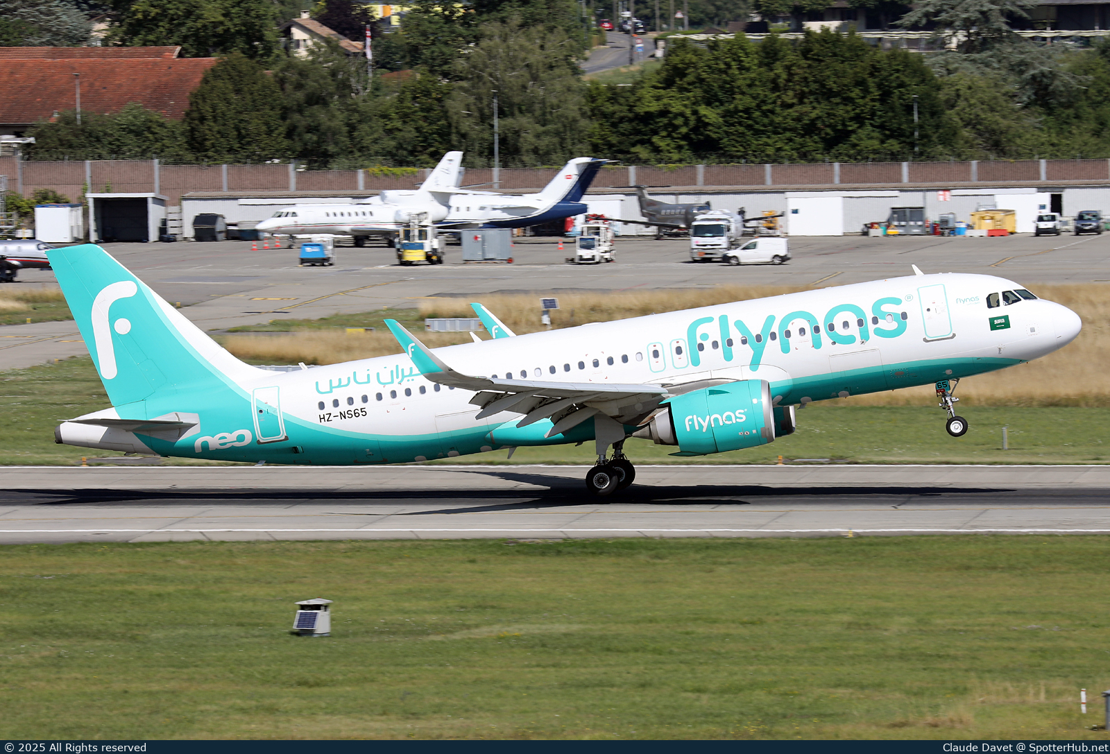 Photo of HZ-NS65 - Airbus A320-251N operated by Flynas