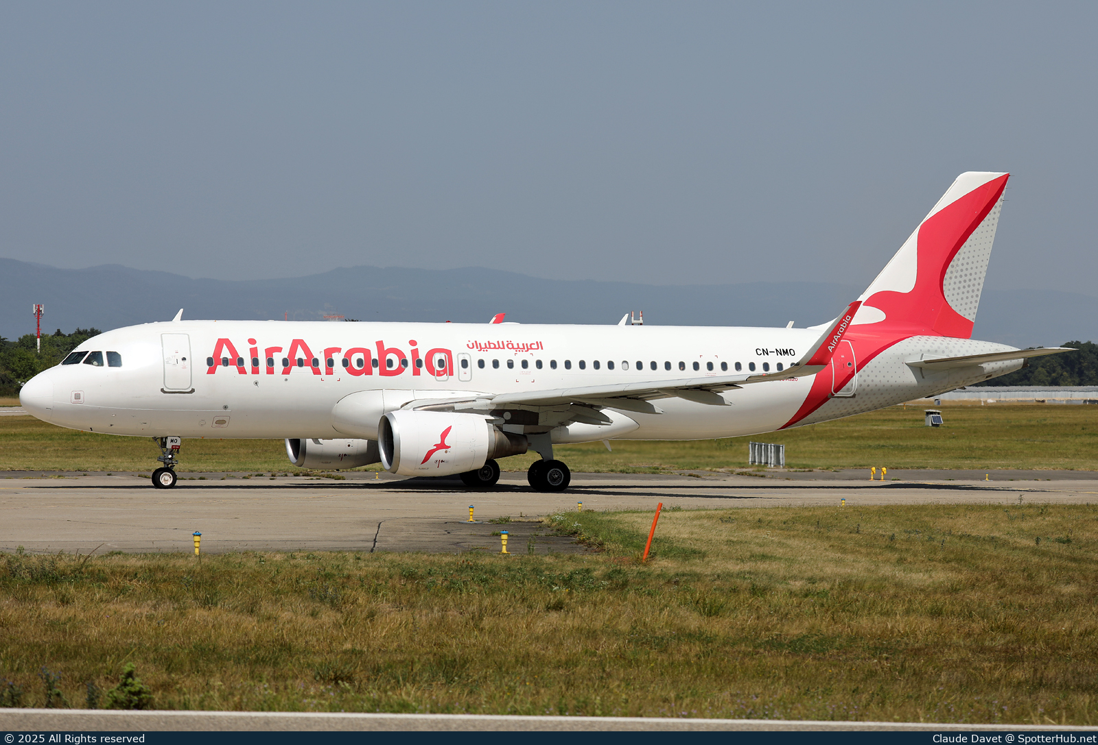 Photo of CN-NMO - Airbus A320-214 operated by Air Arabia Maroc