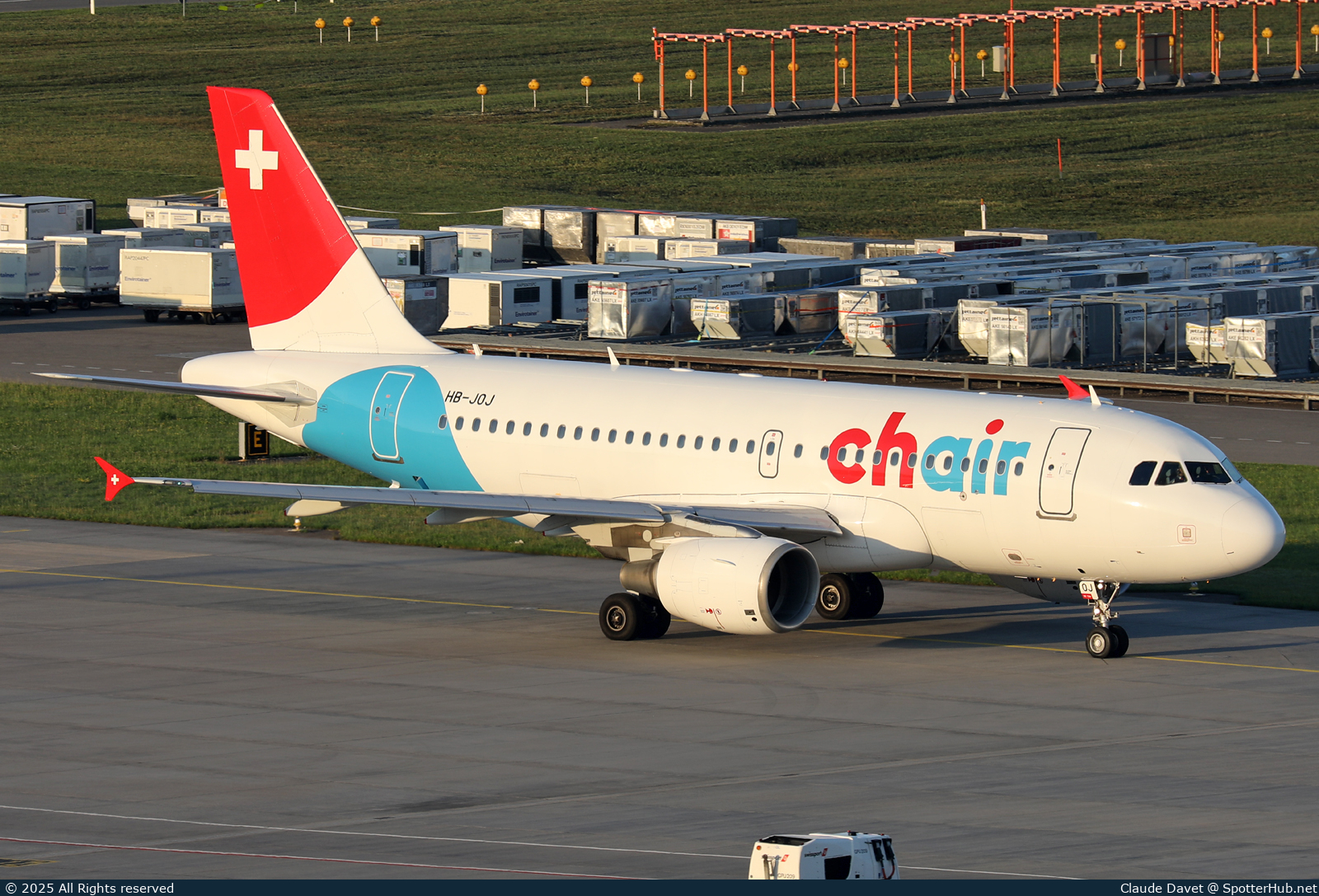 Photo of HB-JOJ - Airbus A319-112 operated by Chair Airlines