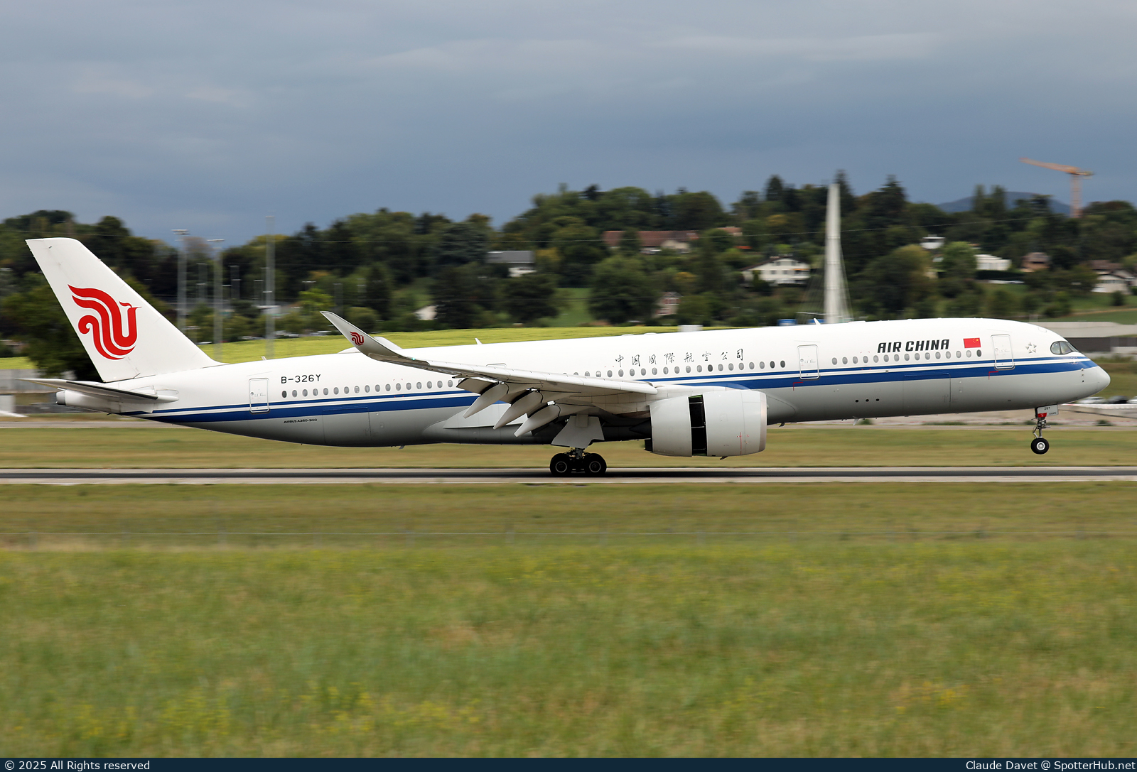 Photo of B-326Y - Airbus A350-941 operated by Air China