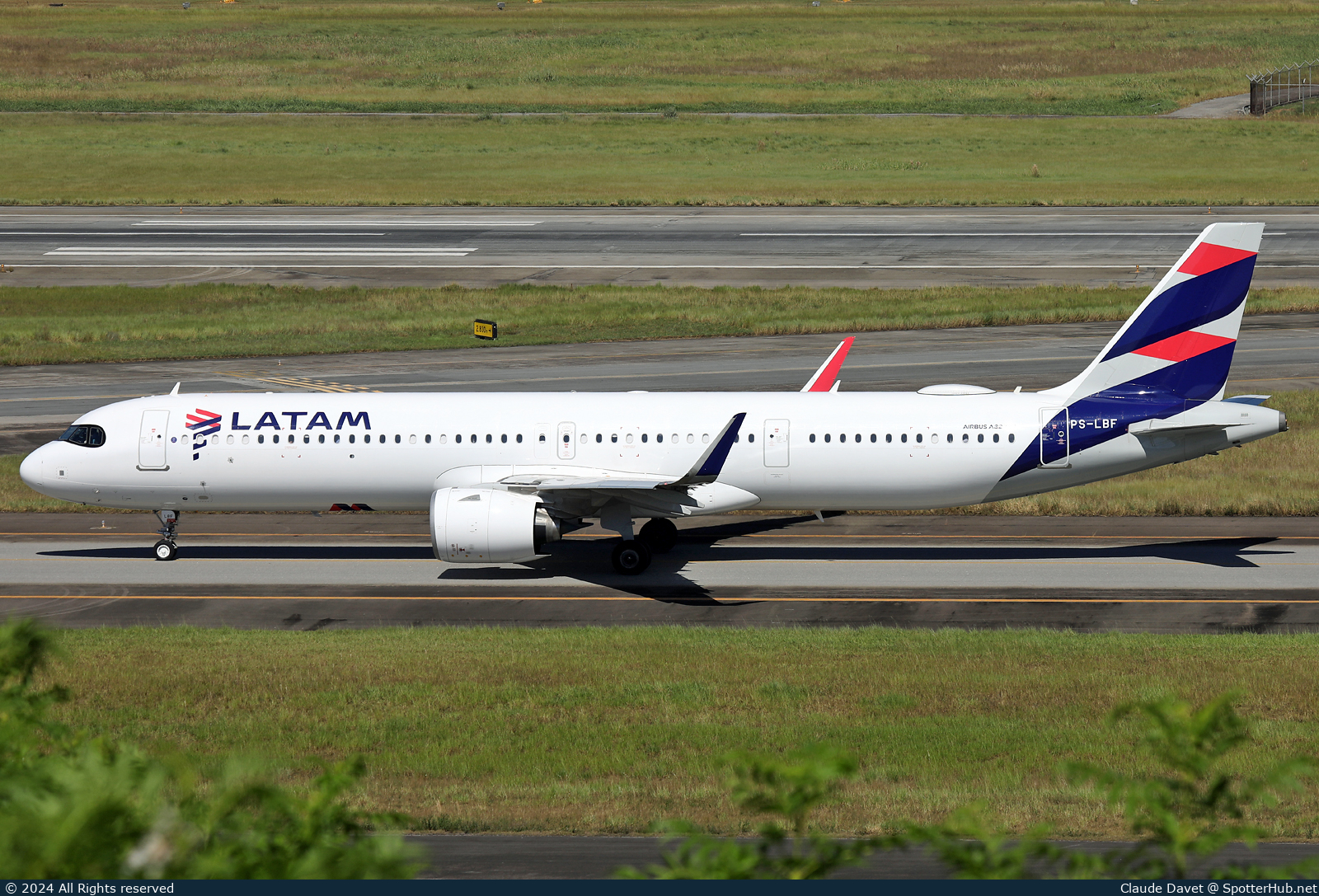 Photo of PS-LBF - Airbus A321-271NX operated by LATAM Airlines Brasil