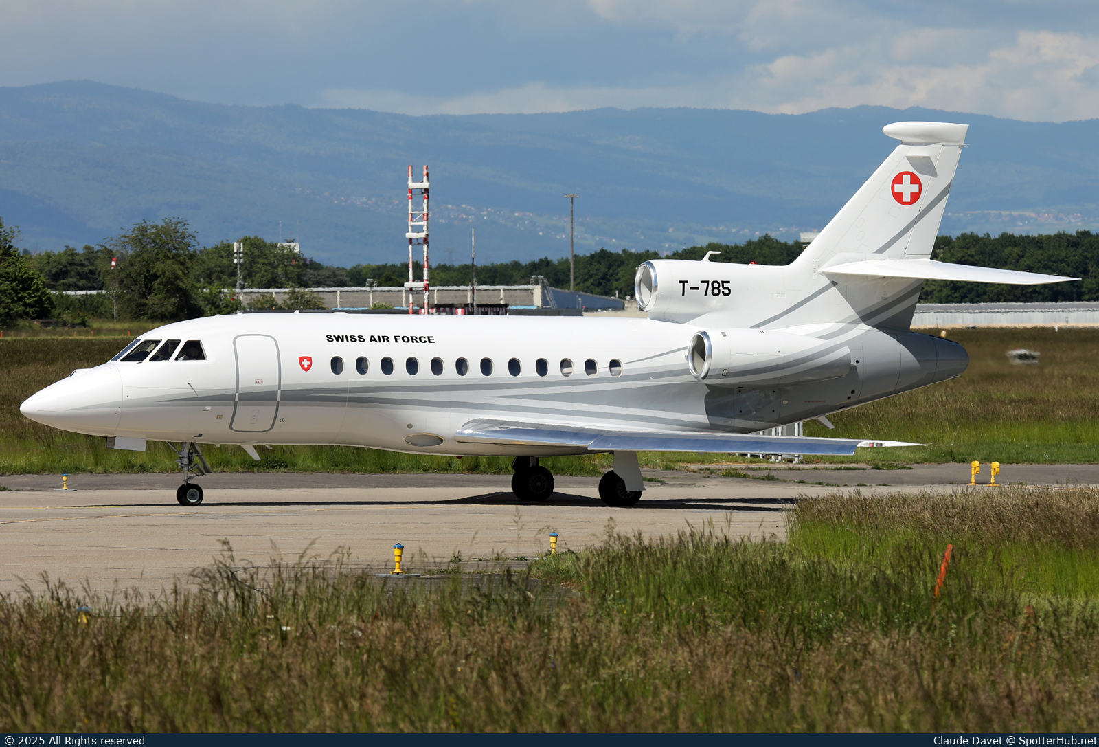 Photo of T-785 - Dassault Falcon 900EX operated by Swiss Air Force