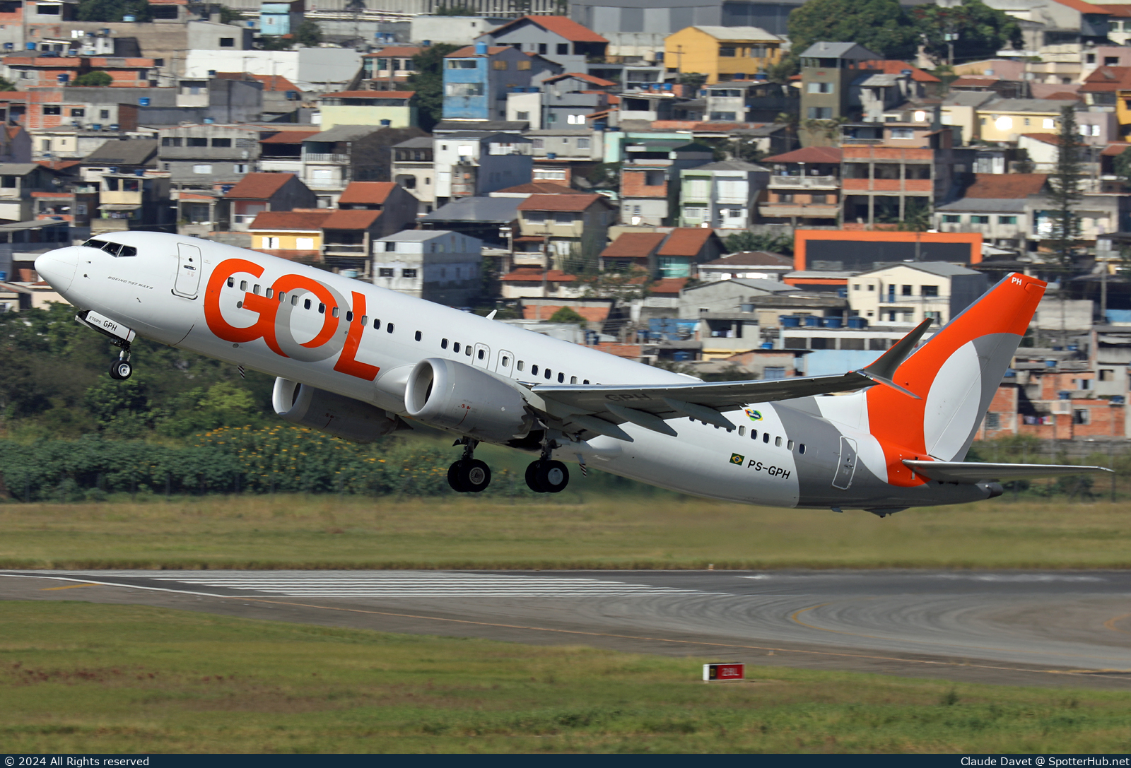 Photo of PS-GPH - Boeing 737 MAX 8 operated by GOL Linhas Aéreas