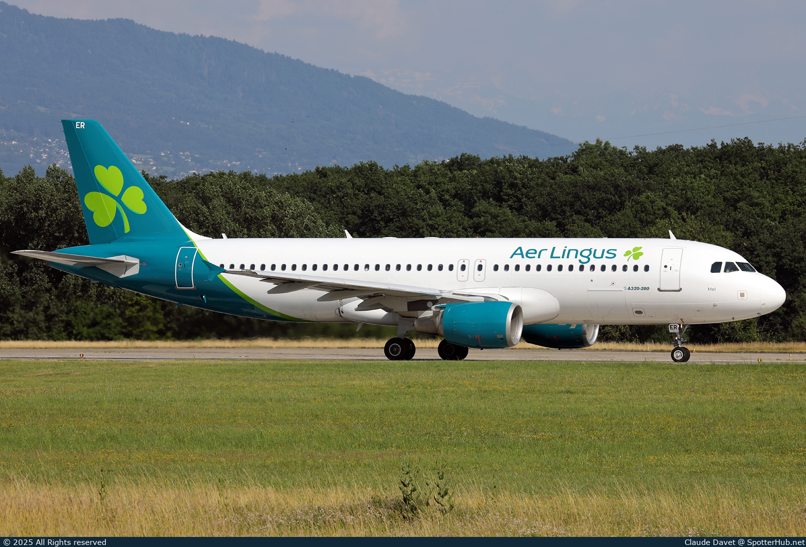 Photo of EI-DER - Airbus A320-214 operated by Aer Lingus