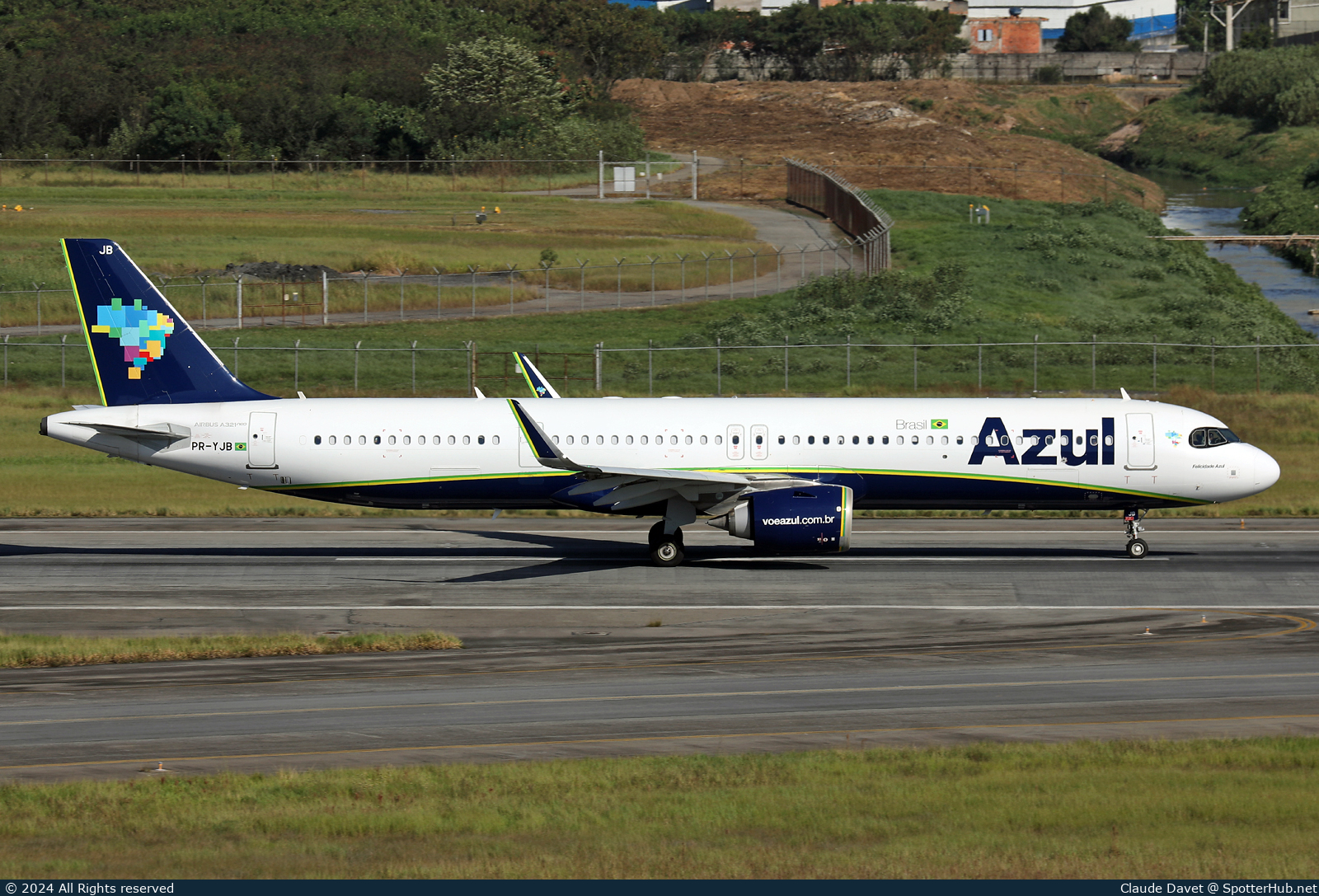 Photo of PR-YJB - Airbus A321-251NX operated by Azul