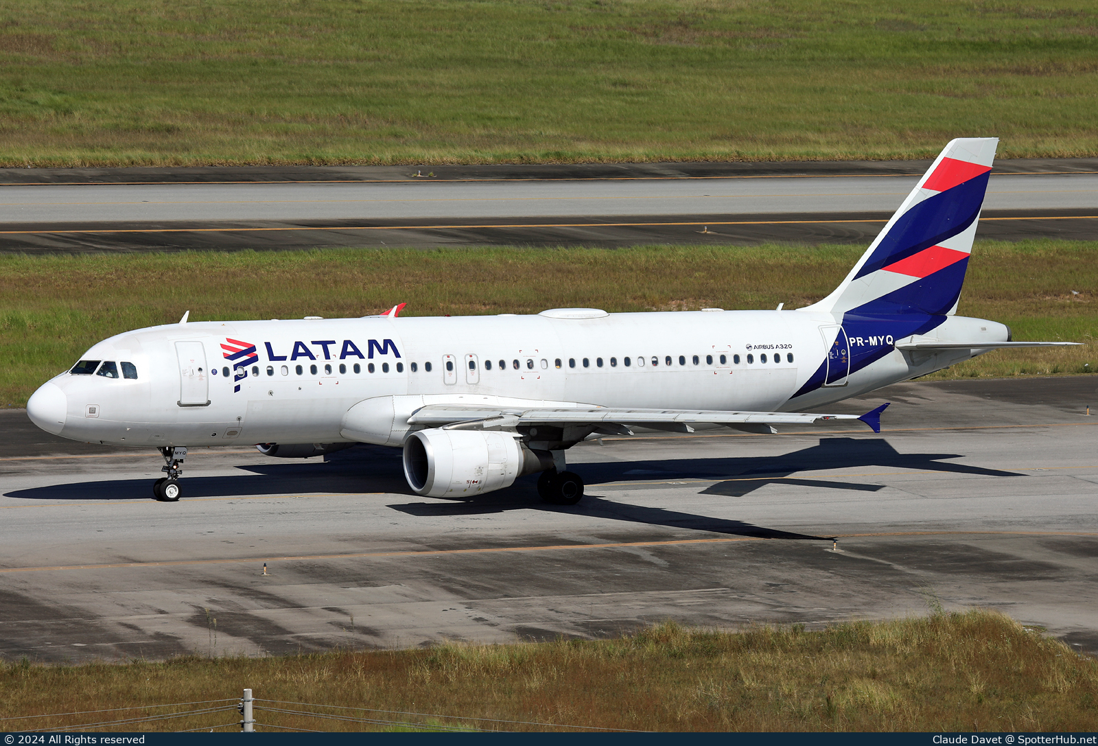 Photo of PR-MYQ - Airbus A320-214 operated by LATAM Airlines Brasil
