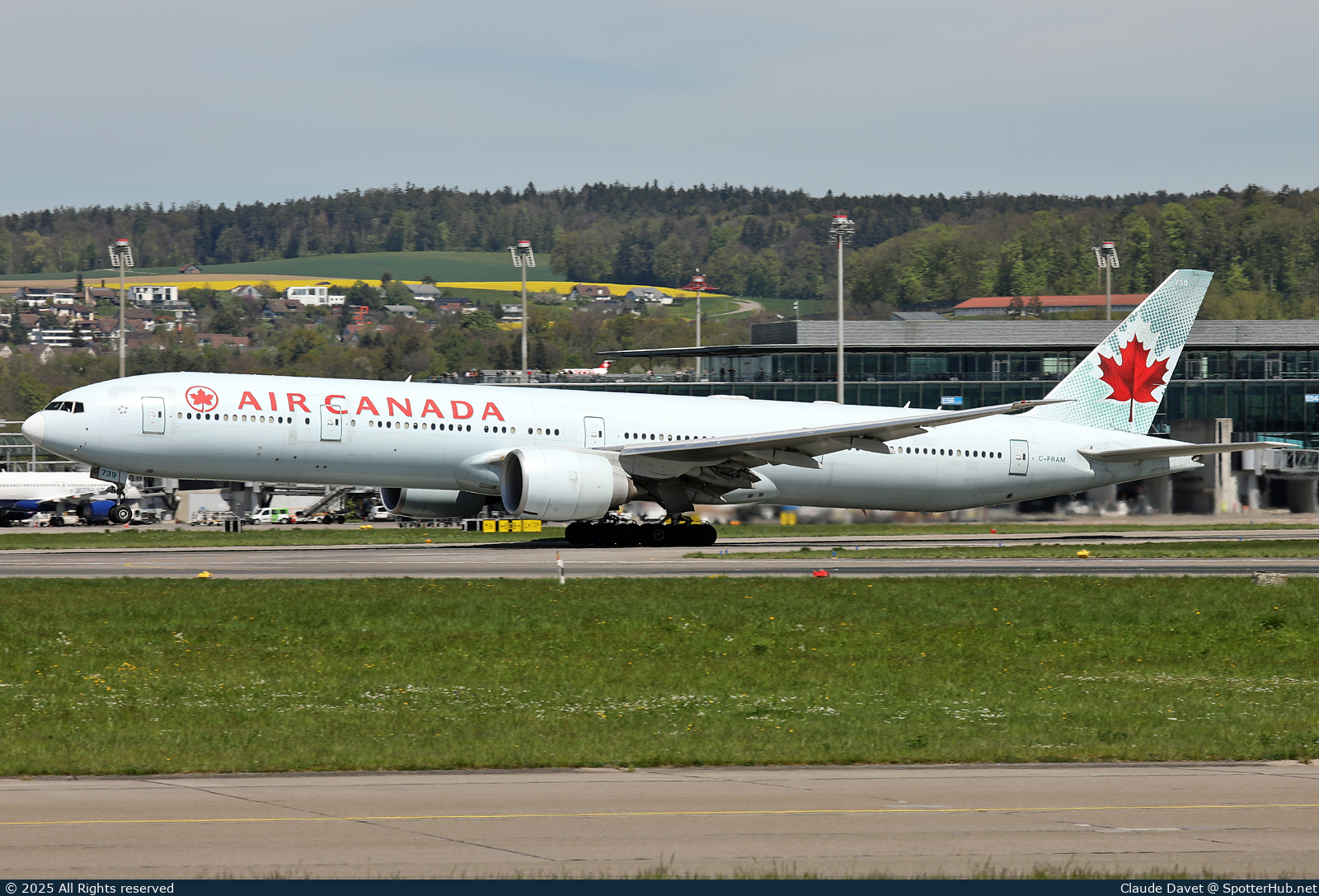 Photo of C-FRAM - Boeing 777-333(ER) operated by Air Canada