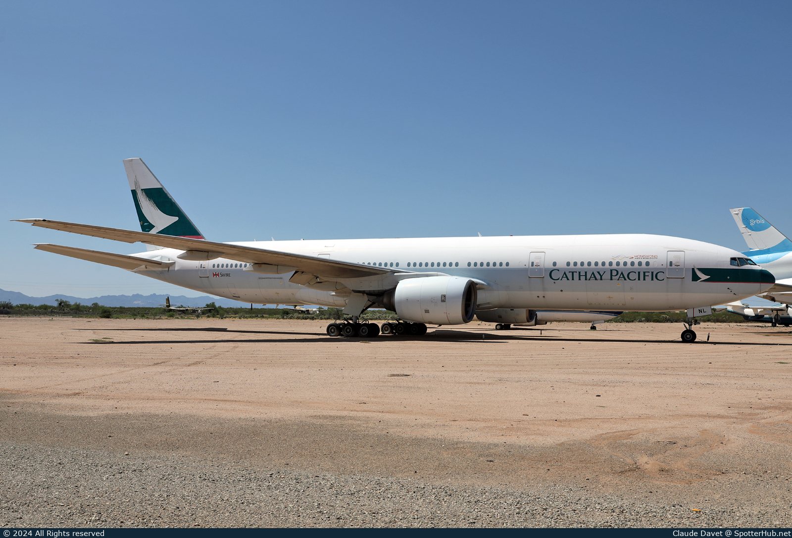 Photo of B-HNL - Boeing 777-267 operated by Cathay Pacific Airways