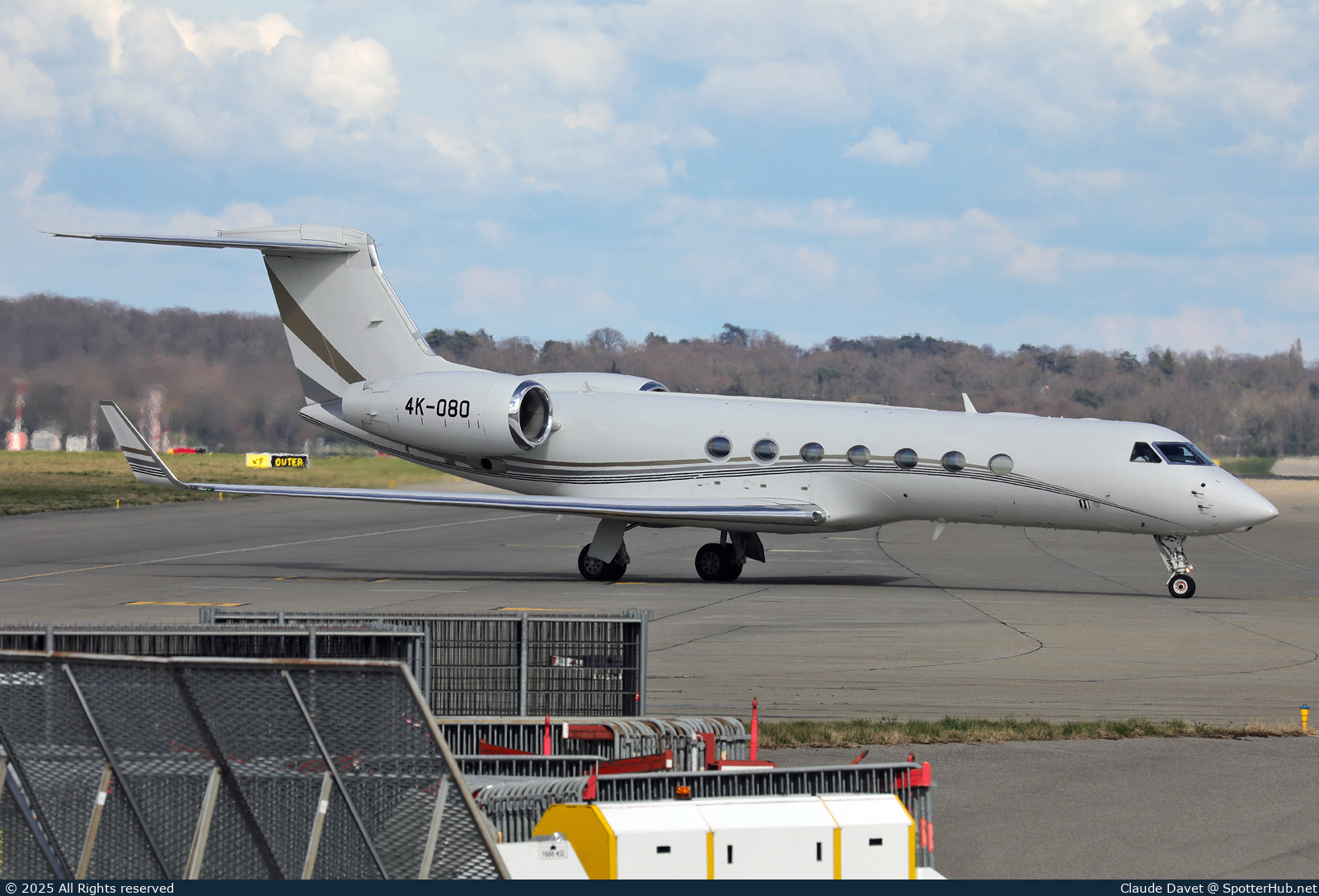Photo of 4K-080 - Gulfstream GV-SP (G550) operated by ASG Business Aviation