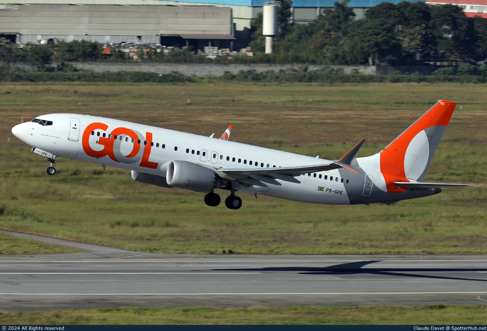 Photo of PS-GPE - Boeing 737 MAX 8 operated by GOL Linhas Aéreas