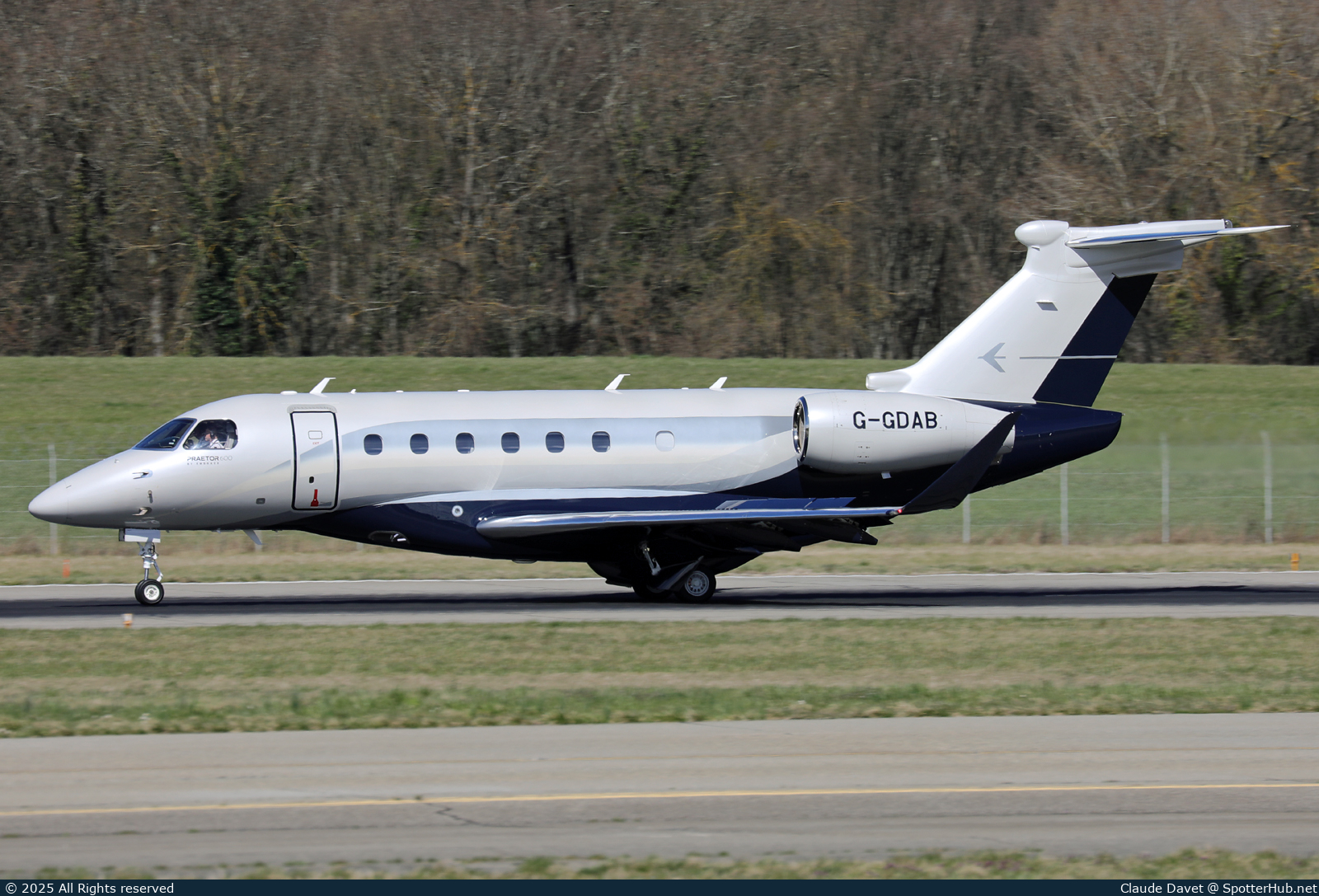 Photo of G-GDAB - Embraer Praetor 600 operated by Air Charter Scotland