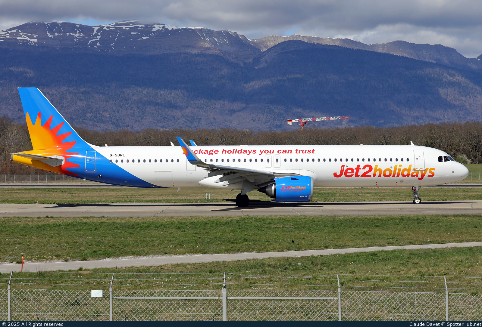 Photo of G-SUNE - Airbus A321-251NX operated by Jet2