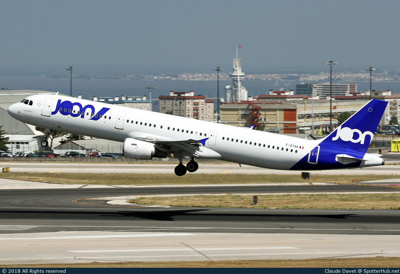 Photo of F-GTAK - Airbus A321-212 operated by Joon