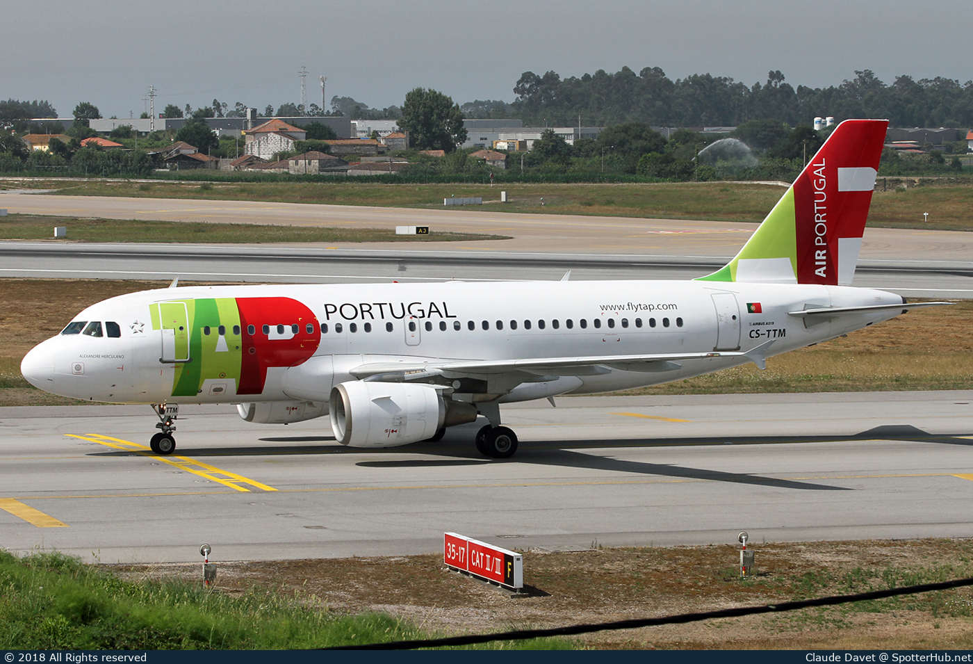 Photo of CS-TTM - Airbus A319-111 operated by TAP Air Portugal