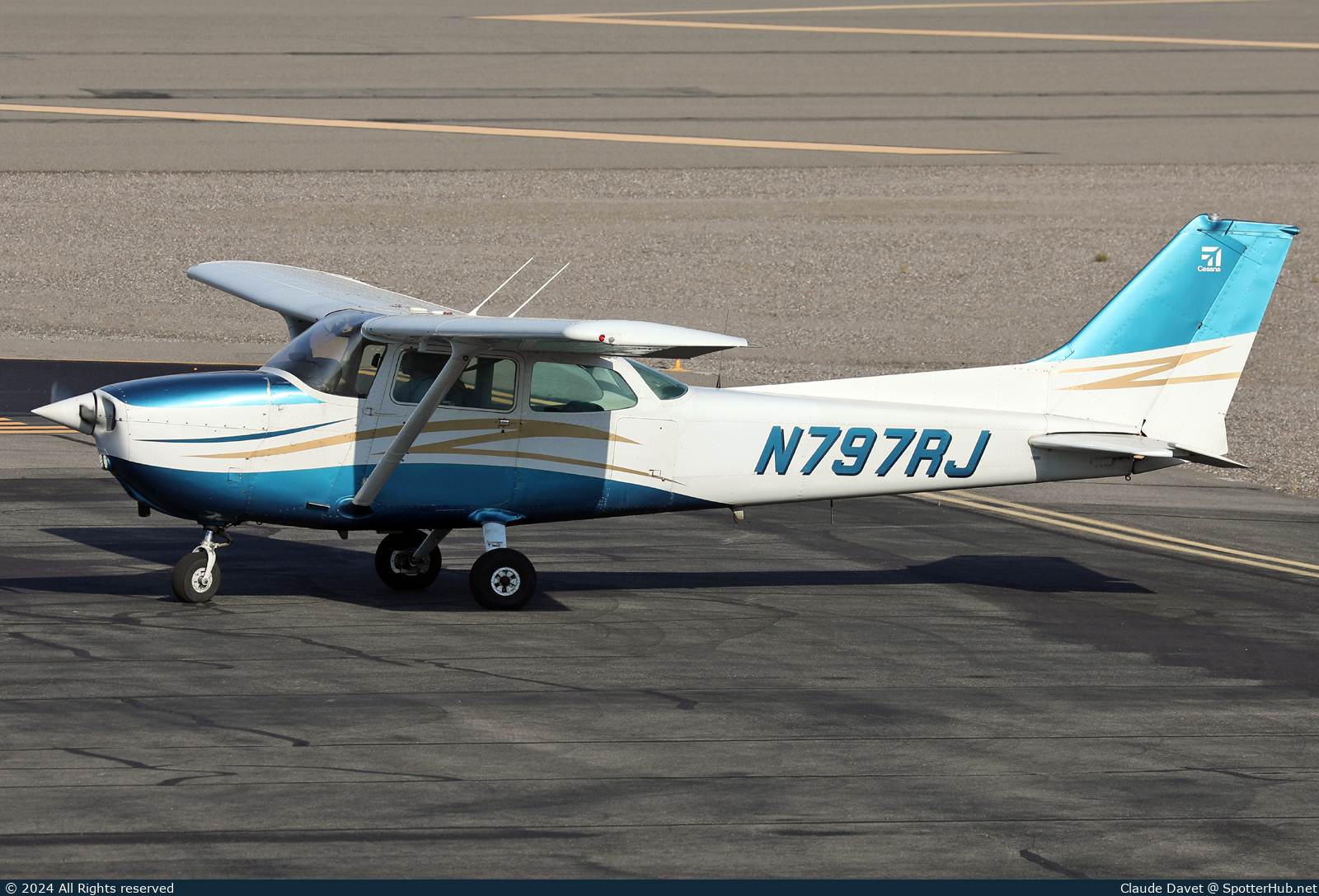 Photo of N797RJ - Cessna 172N Skyhawk operated by Plus One Flyers