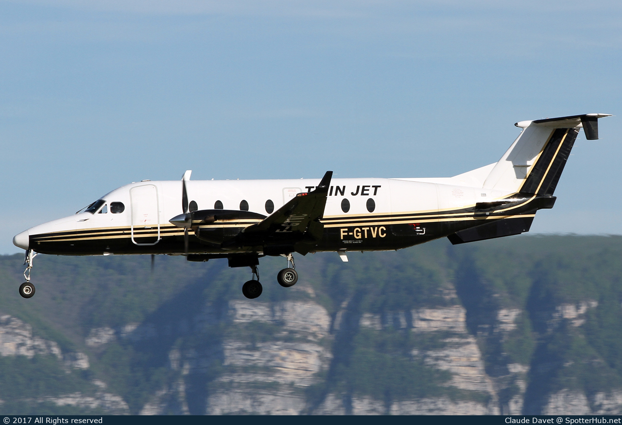 Photo of F-GTVC - Beechcraft 1900D operated by Twin Jet