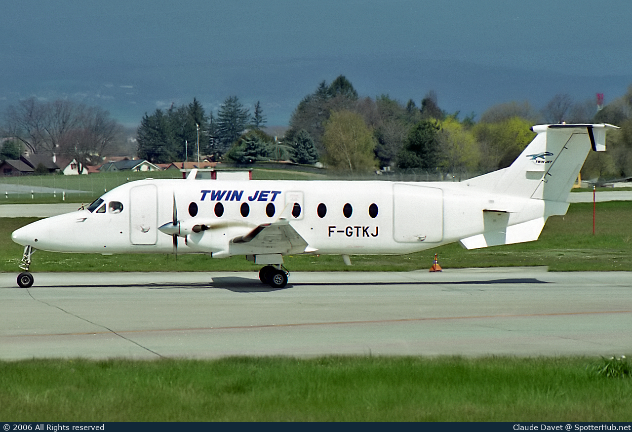 Photo of F-GTKJ - Beechcraft 1900D operated by Twin Jet