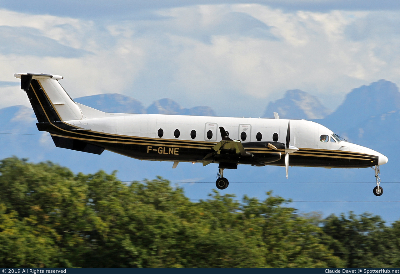 Photo of F-GLNE - Beechcraft 1900D operated by Twin Jet