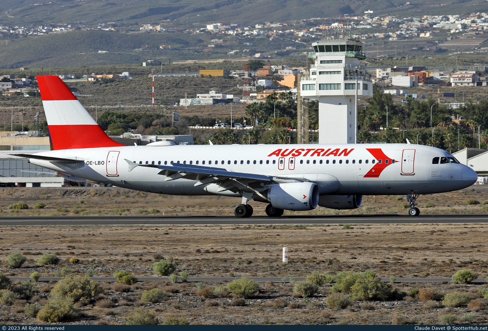 Photo of OE-LBO - Airbus A320-214 operated by Austrian Airlines