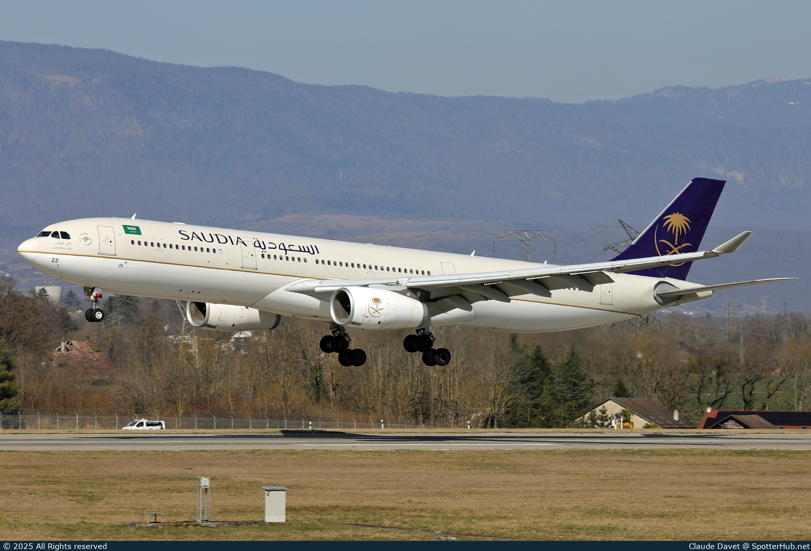Photo of HZ-AQ22 - Airbus A330-343 operated by Saudia