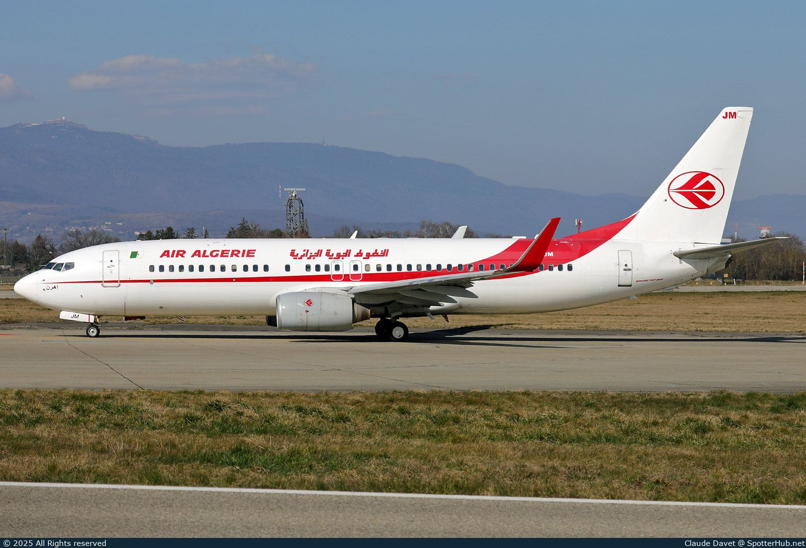 Photo of 7T-VJM - Boeing 737-8D6 operated by Air Algérie