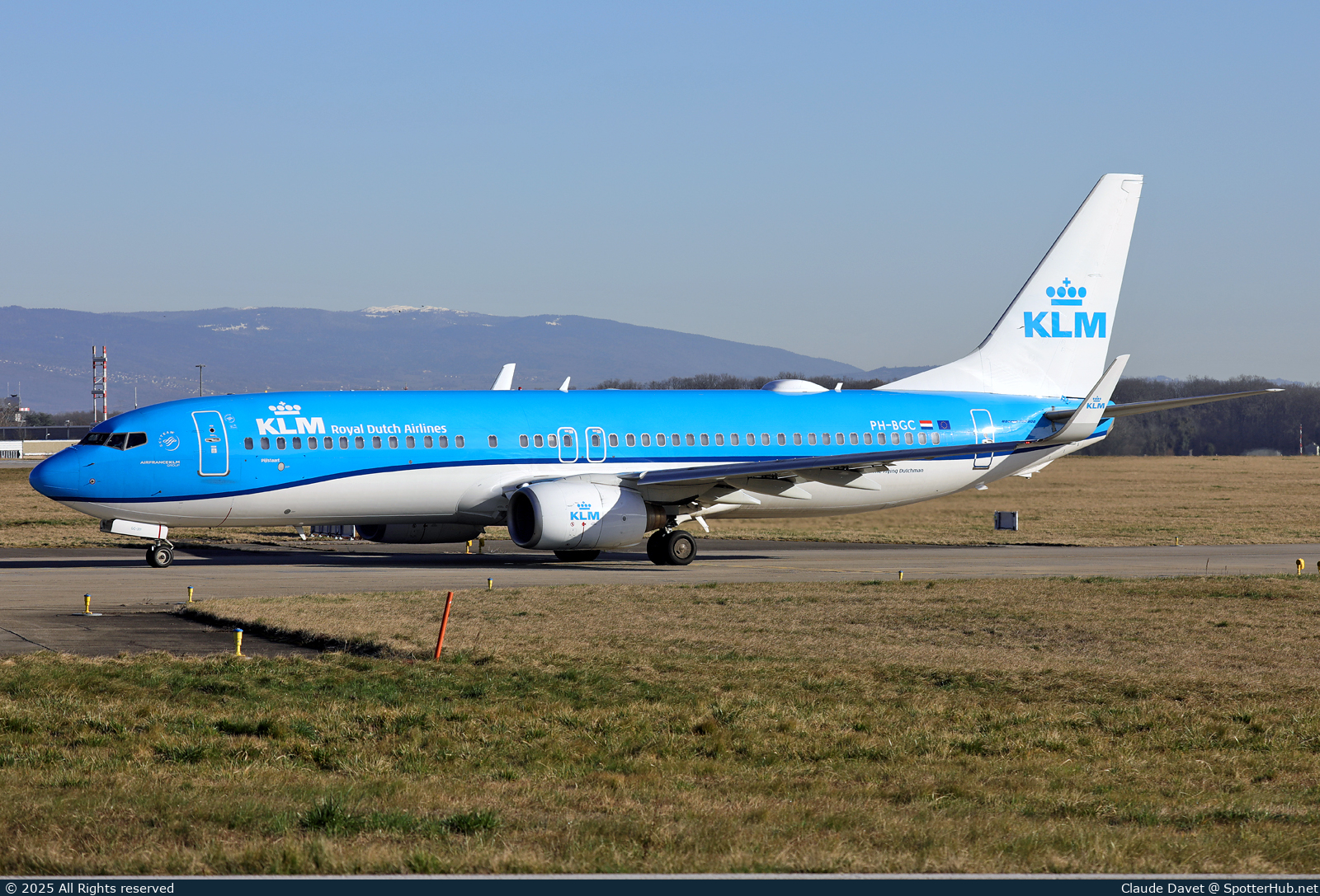Photo of PH-BGC - Boeing 737-8K2 operated by KLM Royal Dutch Airlines