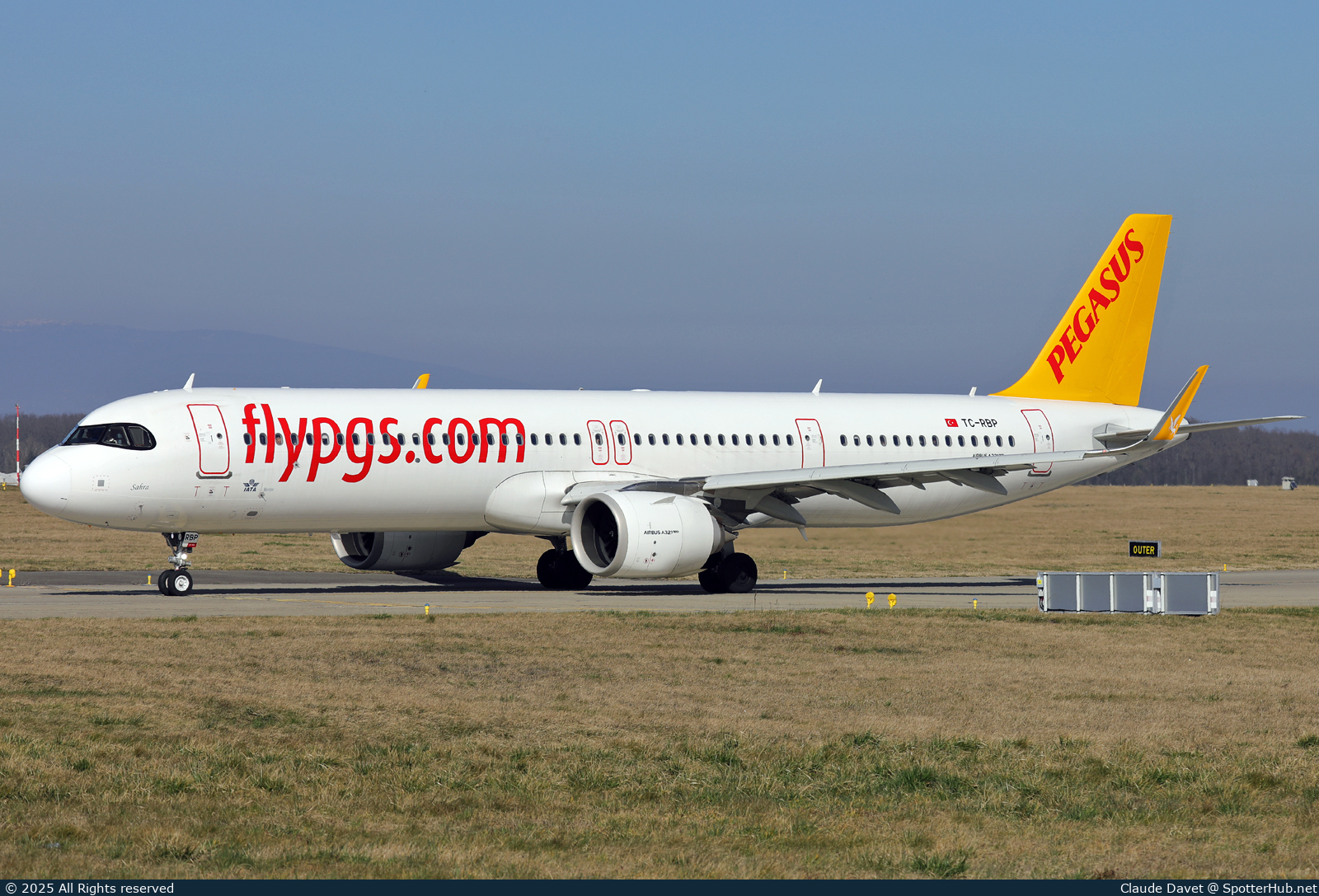 Photo of TC-RBP - Airbus A321-251NX operated by Pegasus Airlines